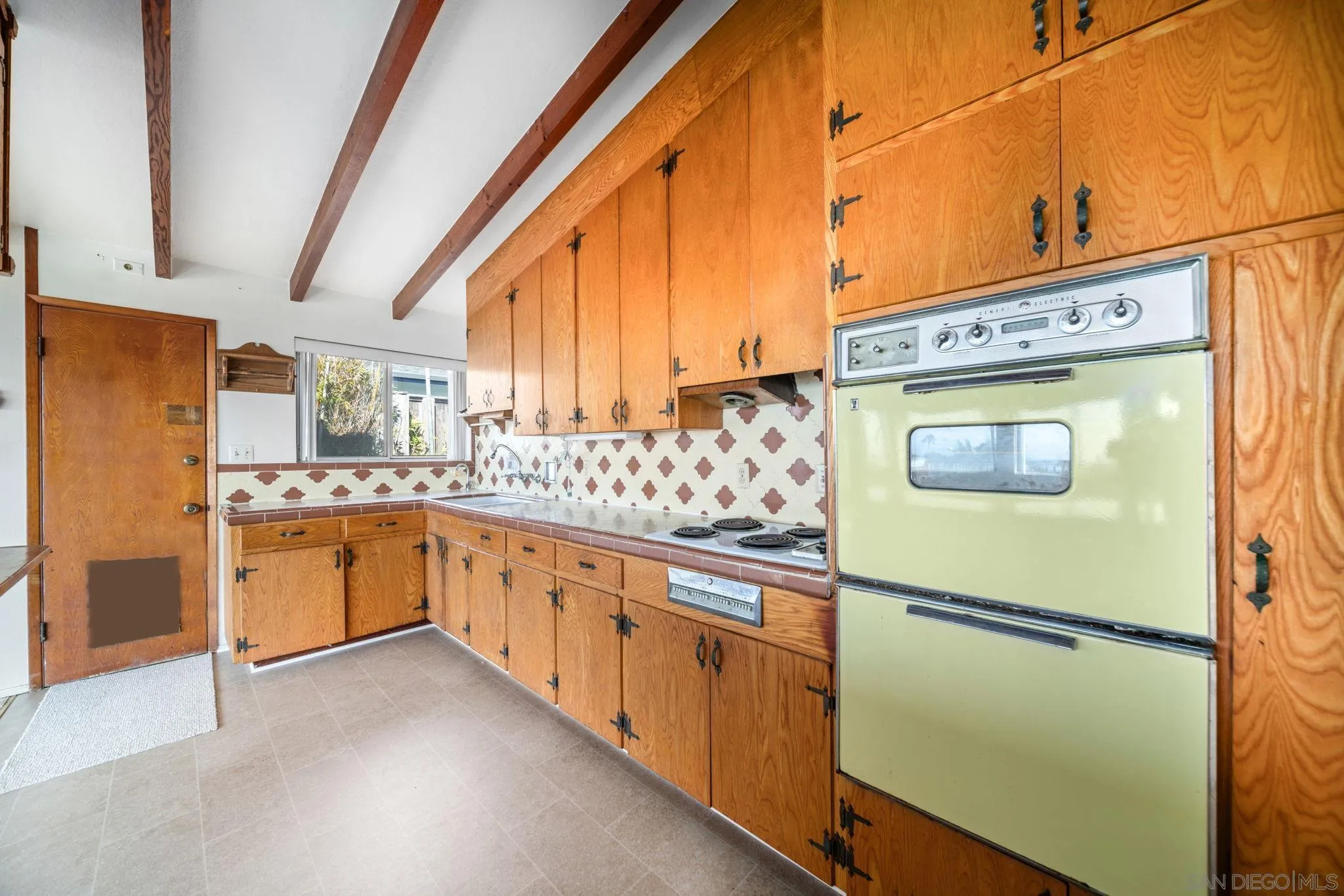 Photo #16: 250044527 Listing: Photo #16