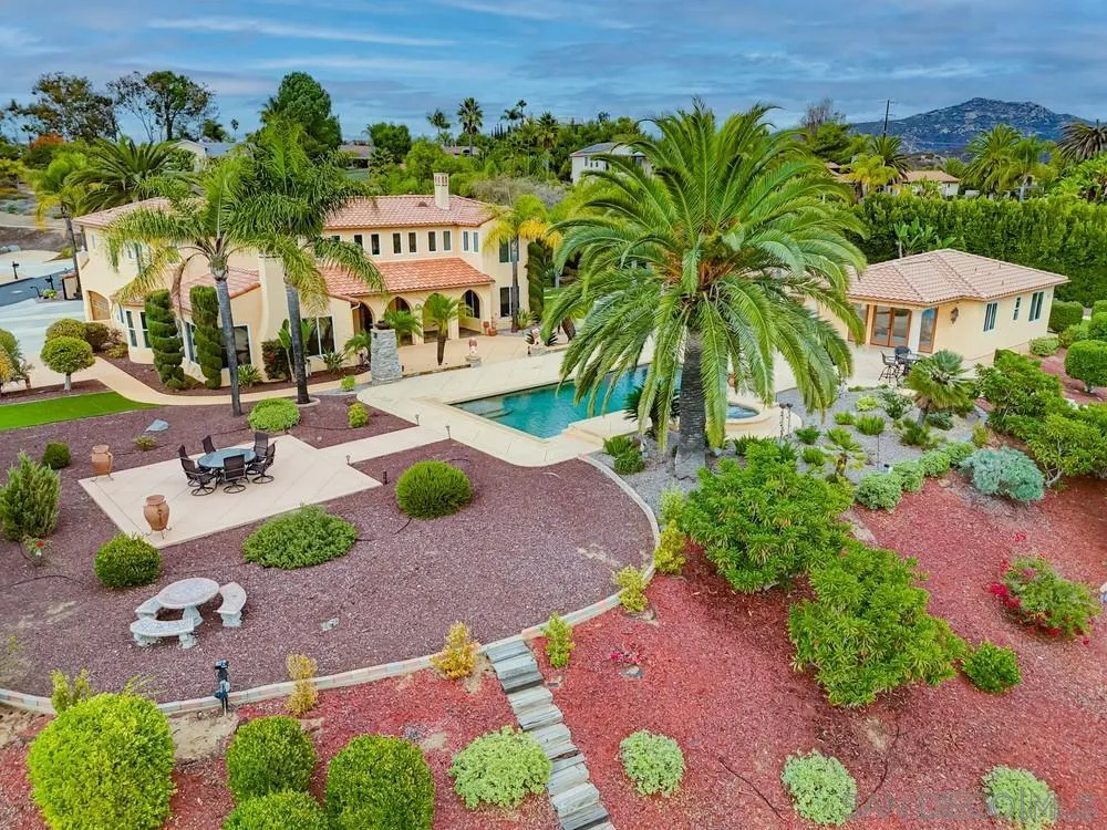 https://cdn.realtyfeed.com/cdn/127/250044529/020ef3fd20aa2b9a5fbf15c648a3b80b.webp