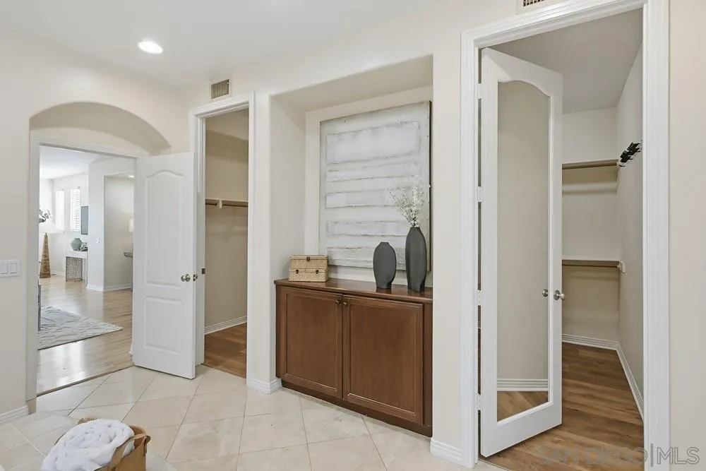 https://cdn.realtyfeed.com/cdn/127/250044529/269a3967f7819ee310a67958f1794429.webp