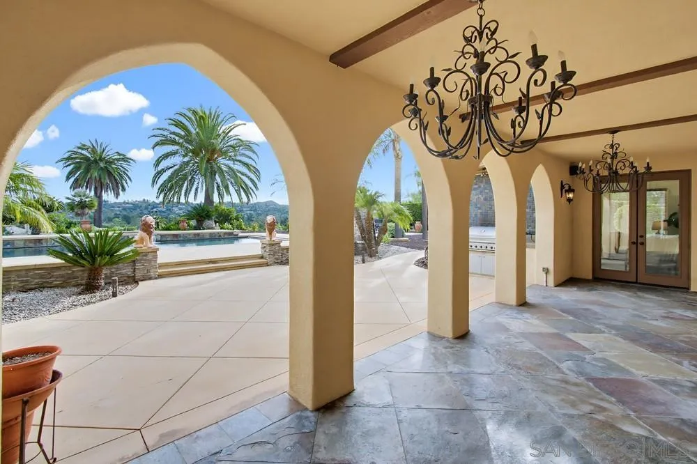 https://cdn.realtyfeed.com/cdn/127/250044529/d211e0ce6987a0508d51dfc0843c33b9.webp