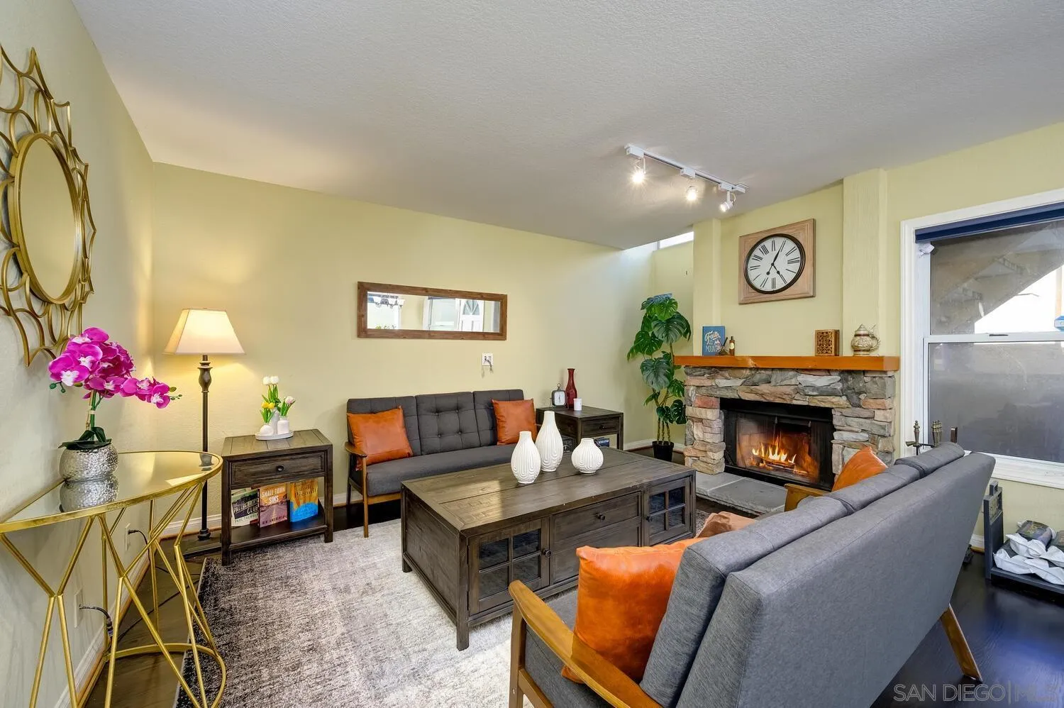 Photo #3: 250044539 Listing: Photo #3