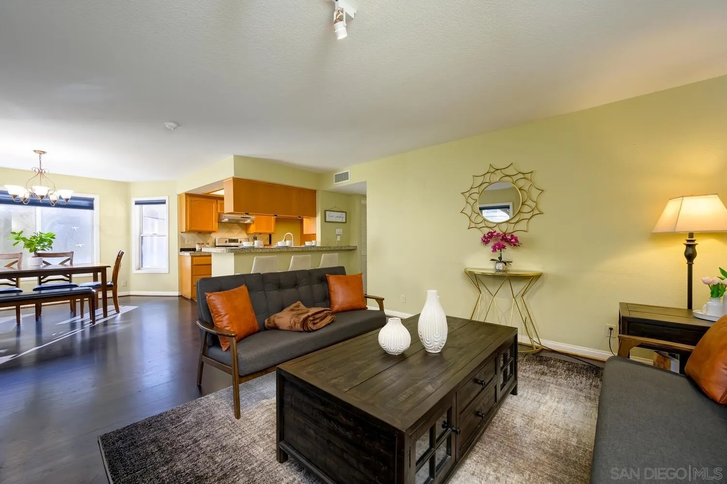 Photo #4: 250044539 Listing: Photo #4