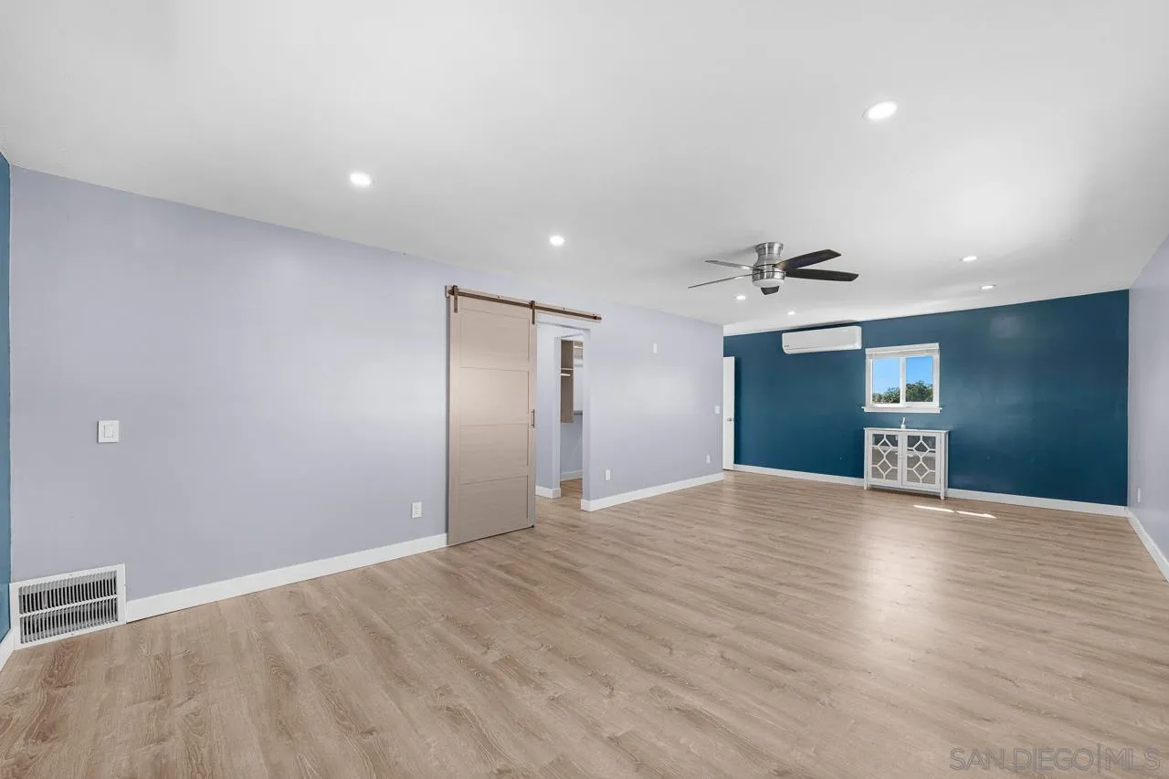 https://cdn.realtyfeed.com/cdn/127/250044555/258ad5e60b46a3e7369ef85569028fb0.webp