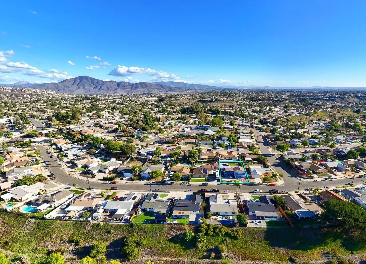 https://cdn.realtyfeed.com/cdn/127/250044555/496d8cc02a3b96c077a15f2e079ebfbc.webp