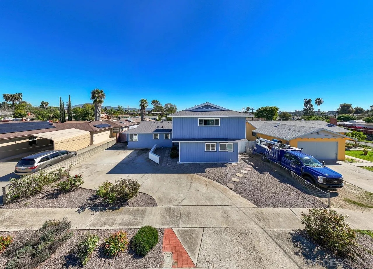 https://cdn.realtyfeed.com/cdn/127/250044555/61f7833d18a83b2451df8391f428e2b9.webp