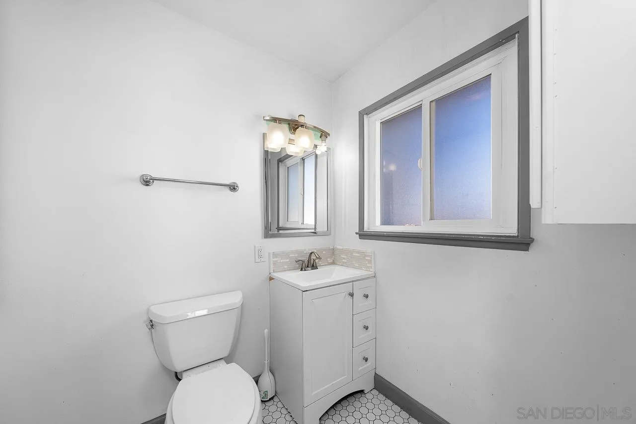 https://cdn.realtyfeed.com/cdn/127/250044555/718ac682f0d5350fceb577a035e81171.webp