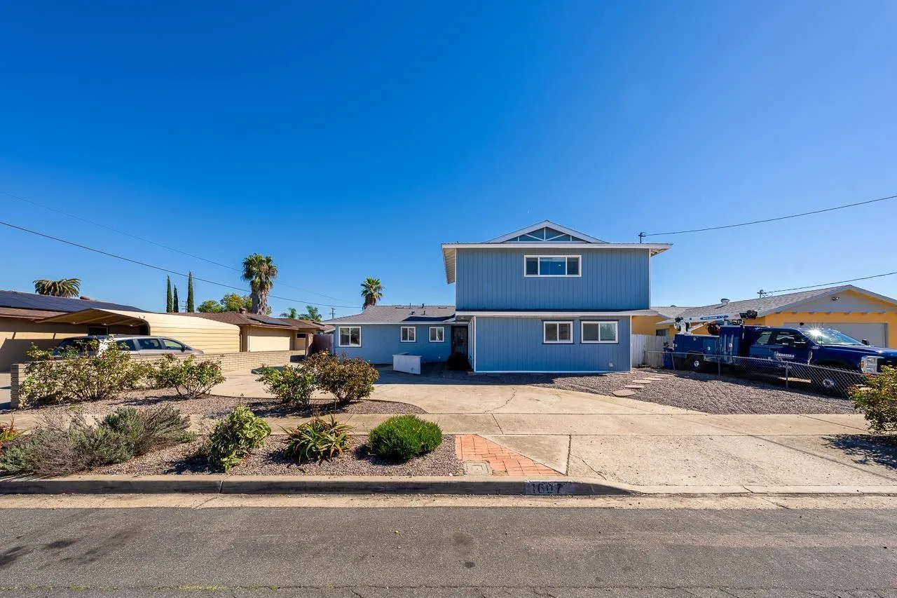 https://cdn.realtyfeed.com/cdn/127/250044555/b21998dcf074caf9309da6ffed050cb7.webp