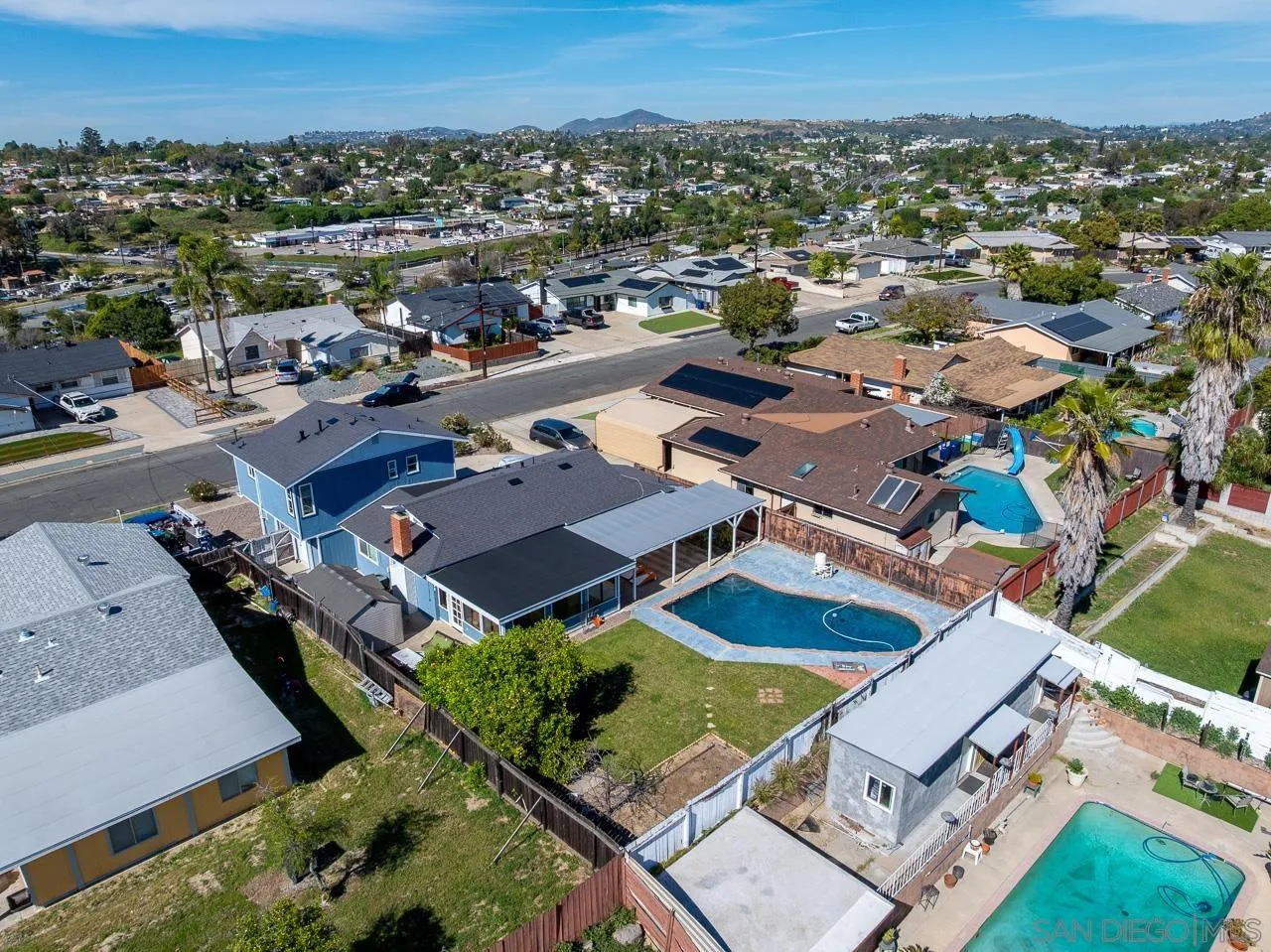 https://cdn.realtyfeed.com/cdn/127/250044555/caaccbcc81a8b546056500d07e01ed04.webp