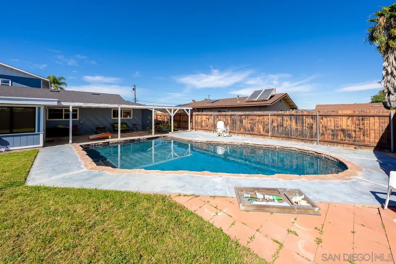 https://cdn.realtyfeed.com/cdn/127/250044555/dda00eb5f7ebed47ecd316385febfb70.webp