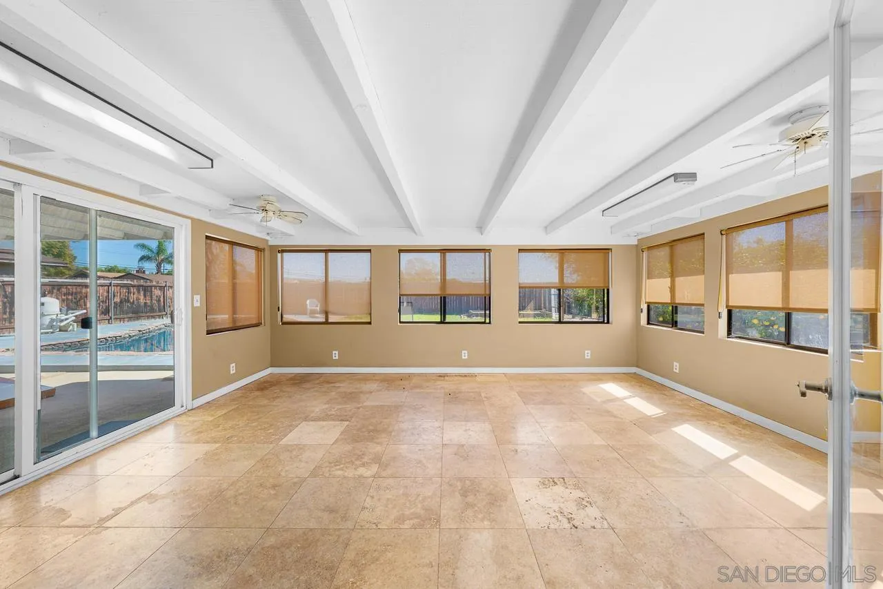 https://cdn.realtyfeed.com/cdn/127/250044555/ff2dc325cefd7d1f38e2fbb84e23ce9e.webp