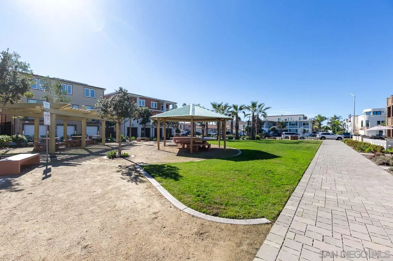 Photo #23: 250044593 Listing: Photo #23