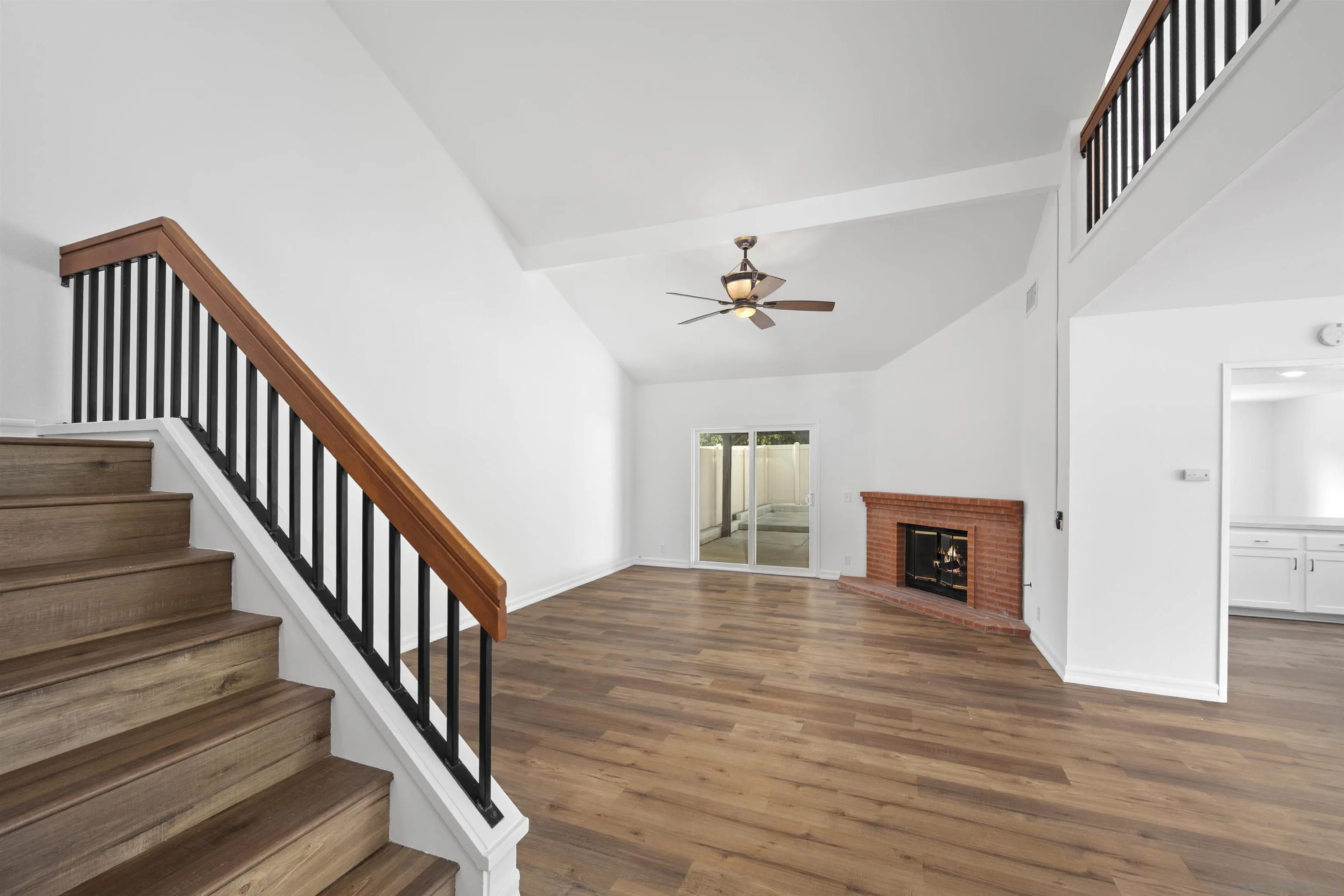 https://cdn.realtyfeed.com/cdn/127/250044595/3d5b8d6798246584ad4ca54731212756.webp