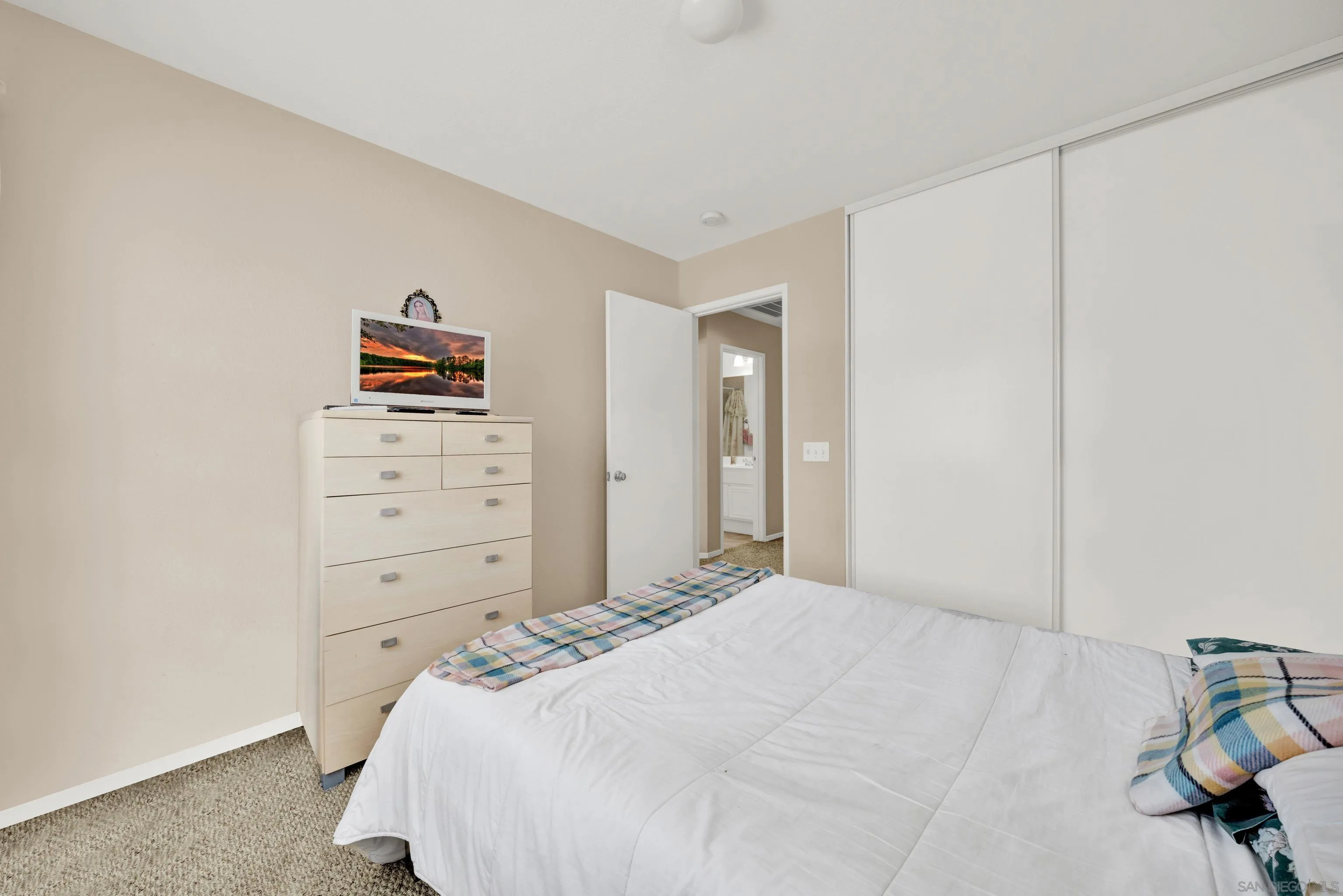 Photo #40: 250044621 Listing: Photo #40