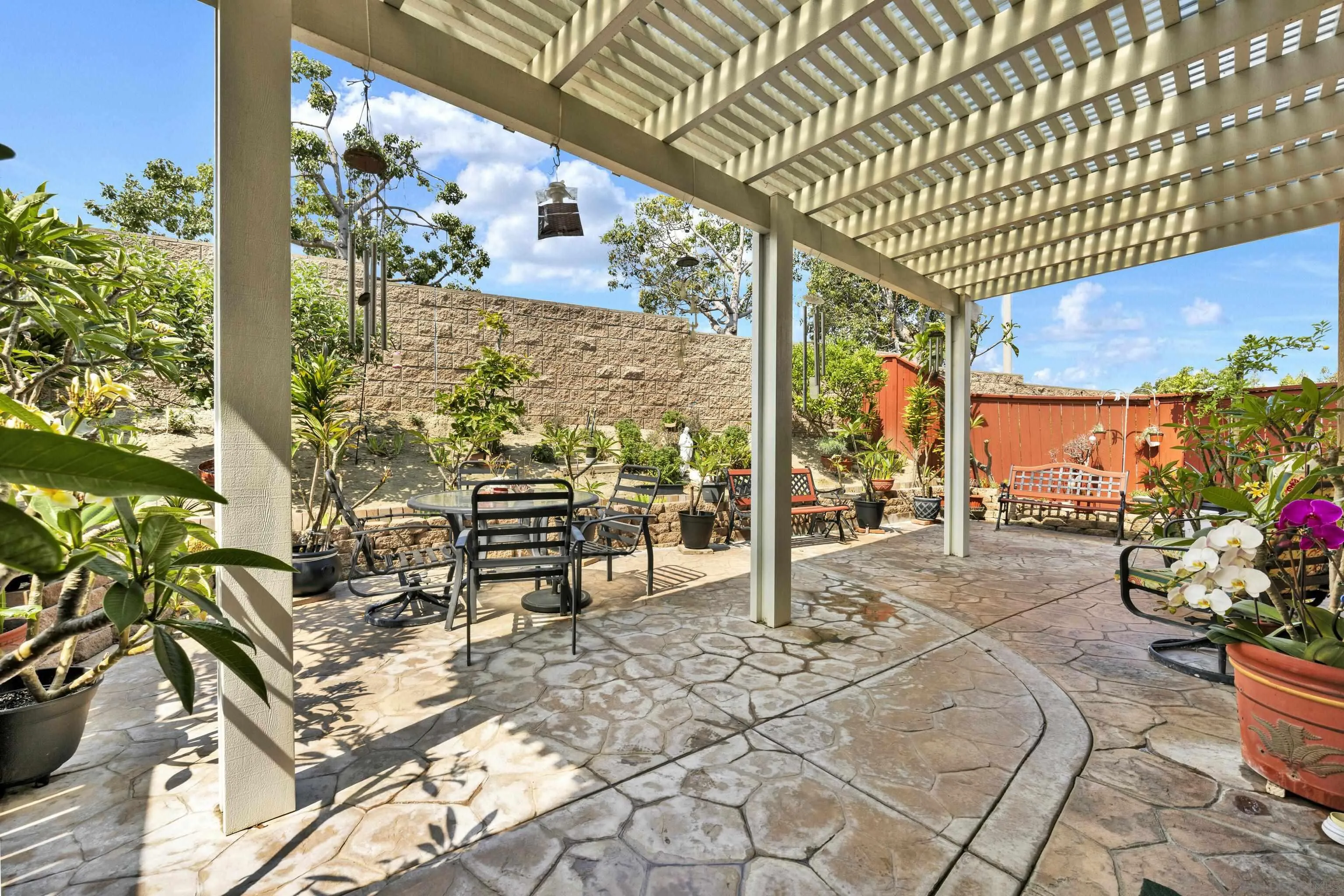 Photo #5: 250044621 Listing: Photo #5