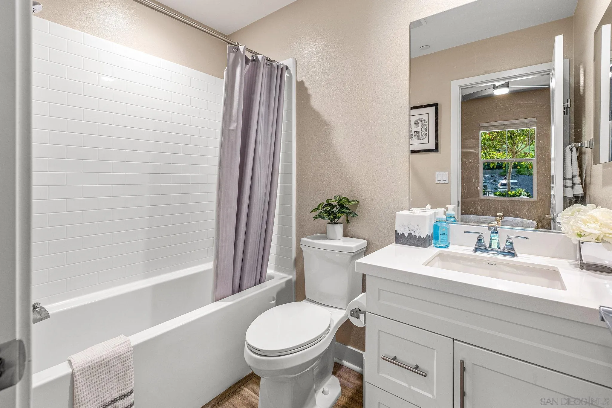 Photo #17: 250044624 Listing: Photo #17