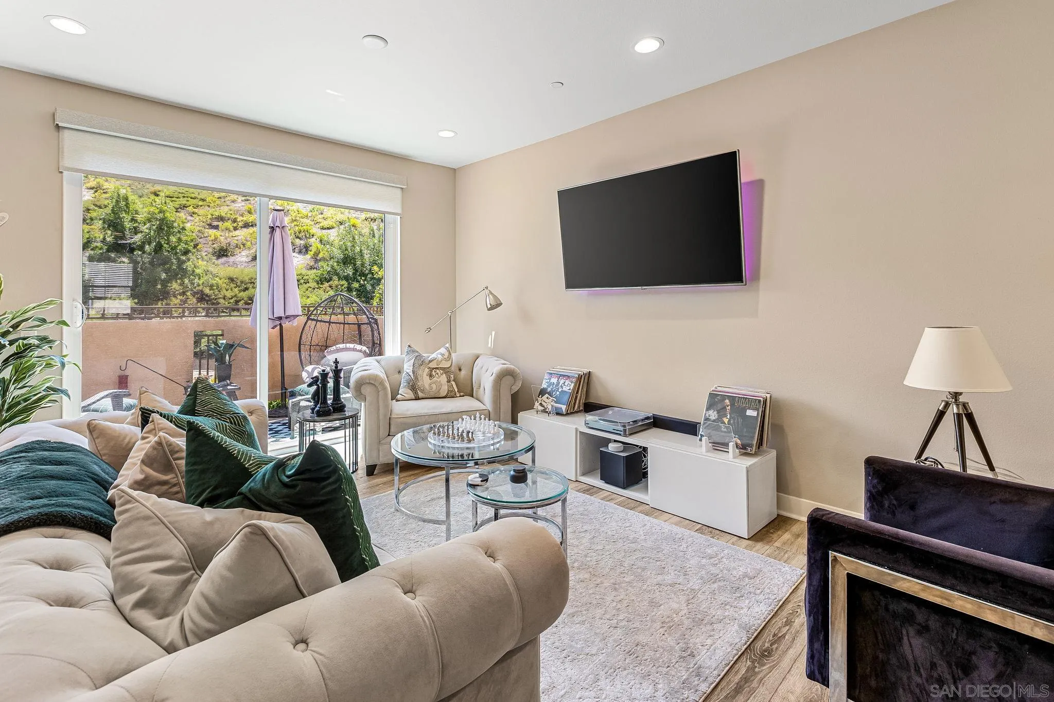 Photo #4: 250044624 Listing: Photo #4