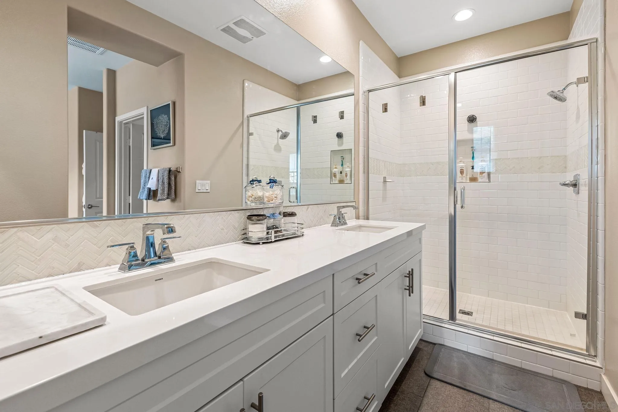 Photo #12: 250044624 Listing: Photo #12