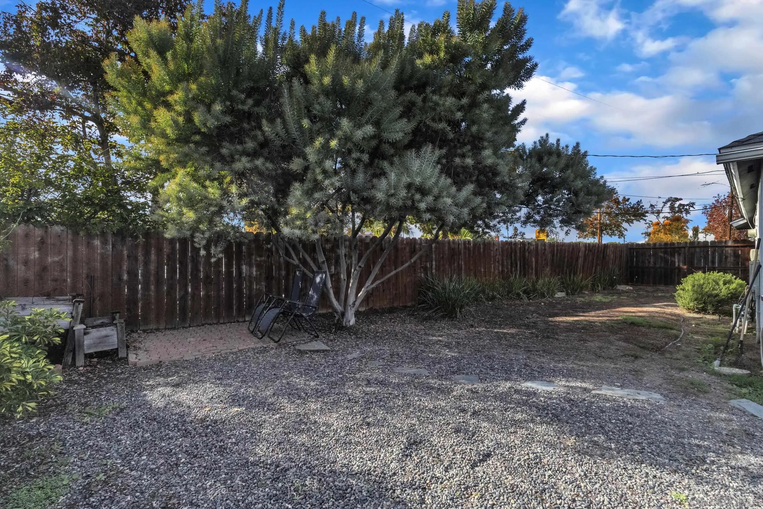 https://cdn.realtyfeed.com/cdn/127/250044632/0ad6729752944dddb1debdb805b98a6b.webp