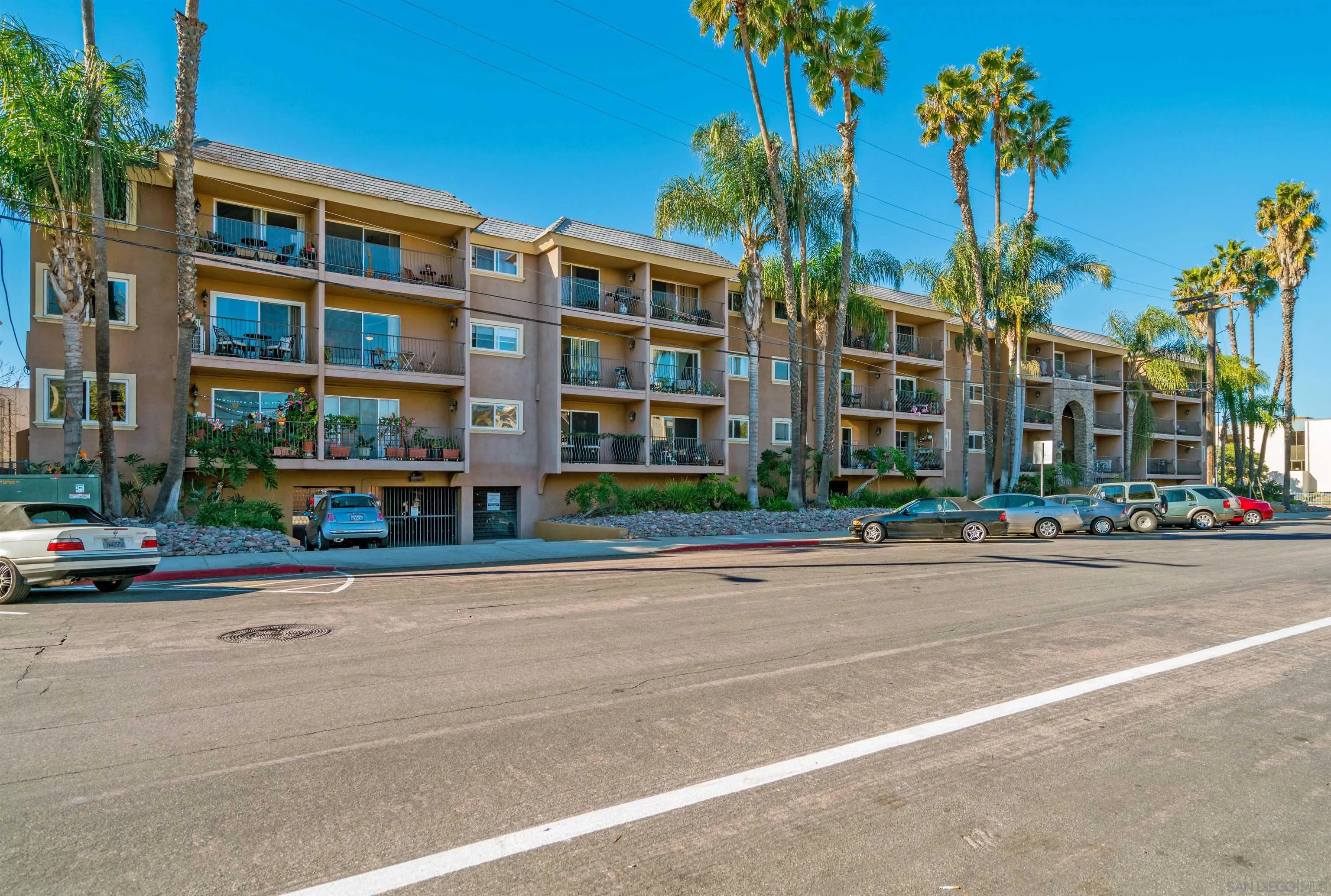 https://cdn.realtyfeed.com/cdn/127/250044637/99c339d214146d9241650fc6466da966.webp