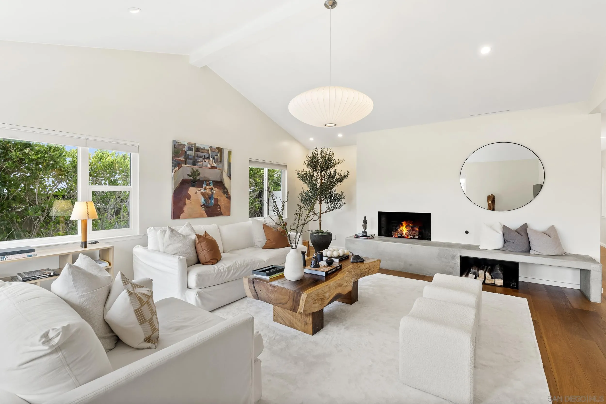 https://cdn.realtyfeed.com/cdn/127/250044646/03a355d06473029034f9f99879ab6f34.webp