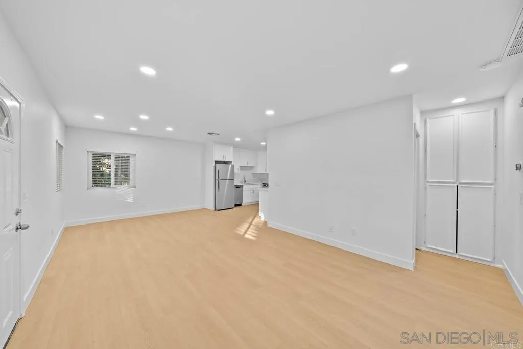 Photo #30: 250044655 Listing: Photo #30