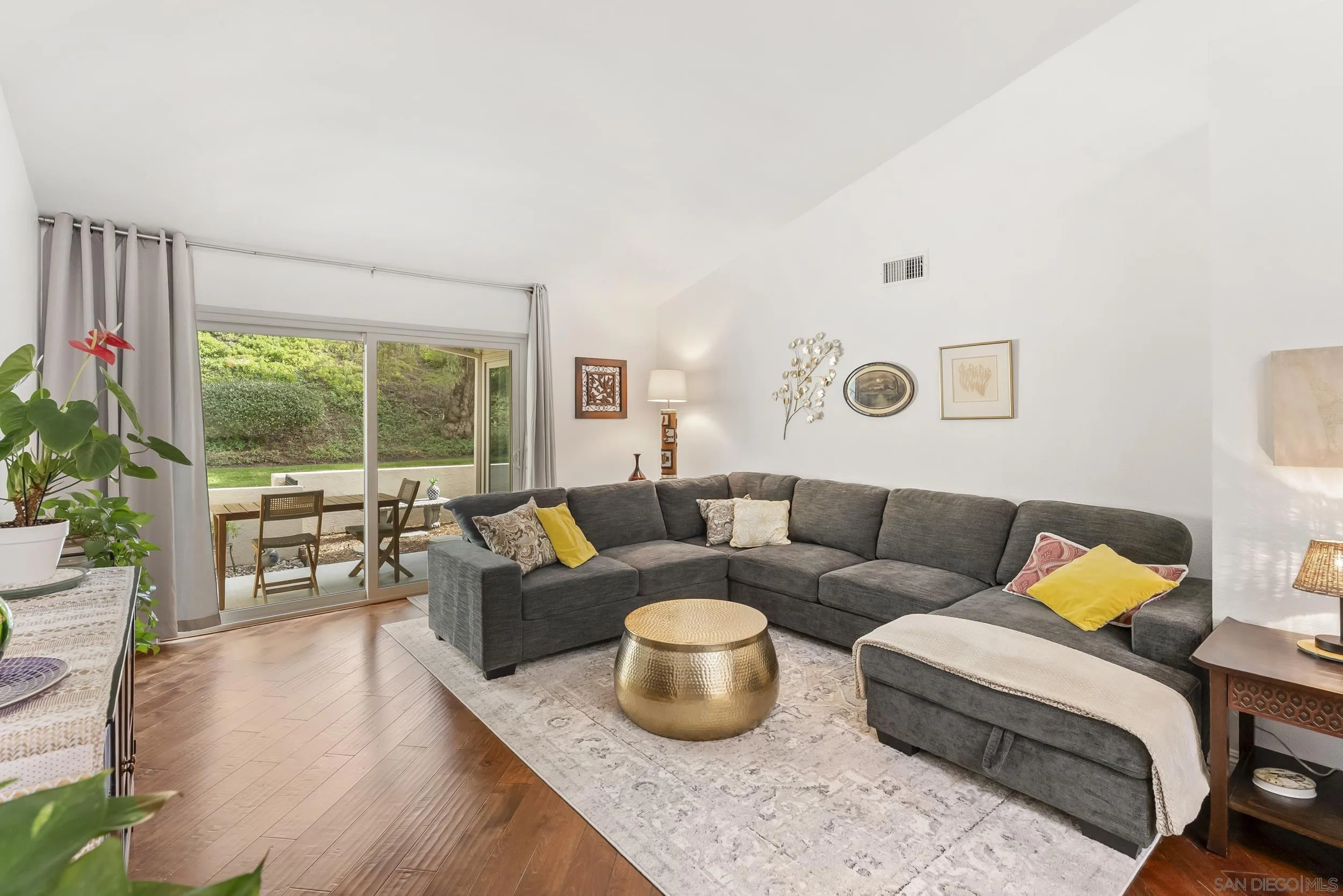 Photo #22: 250044671 Listing: Photo #22