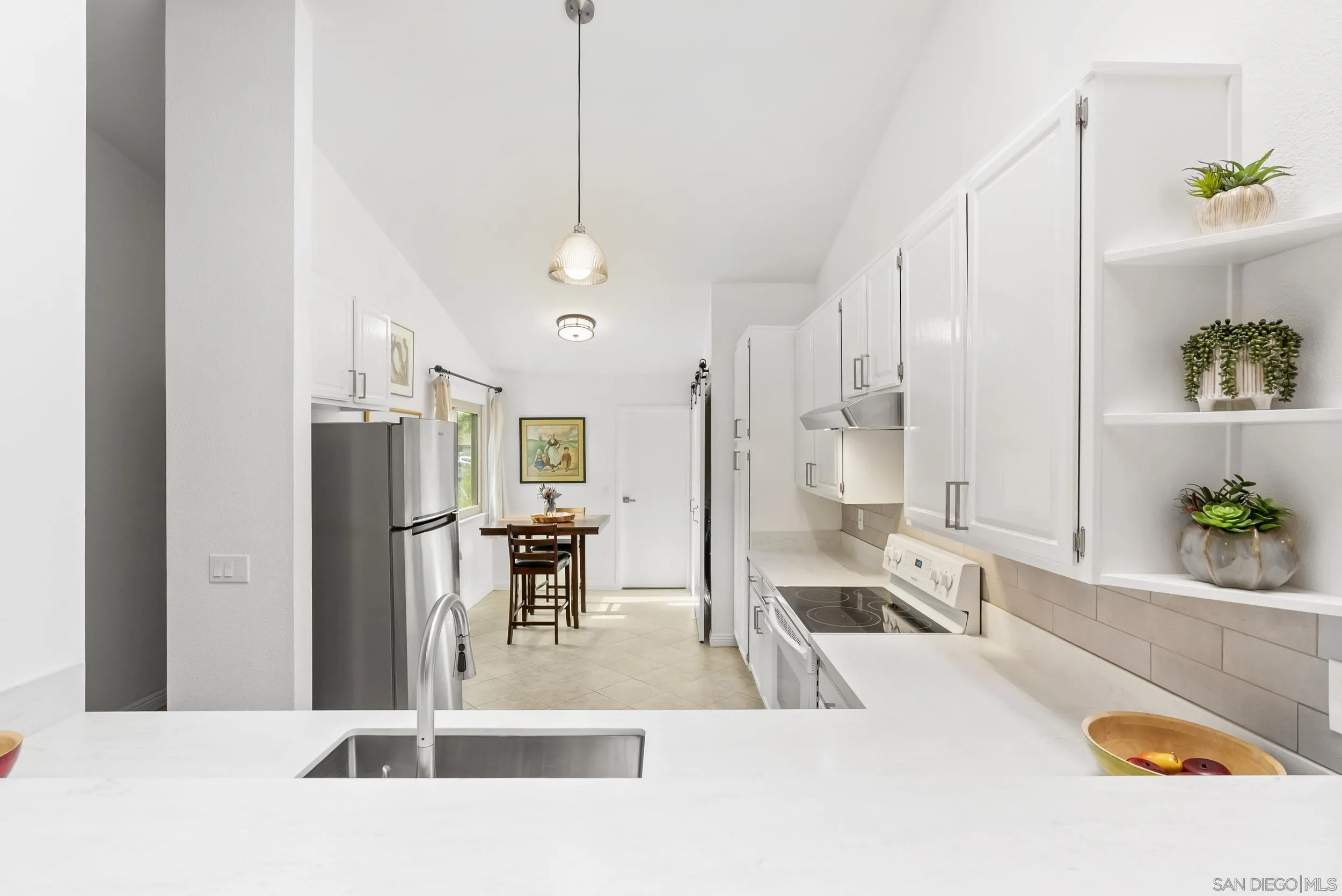 Photo #10: 250044671 Listing: Photo #10