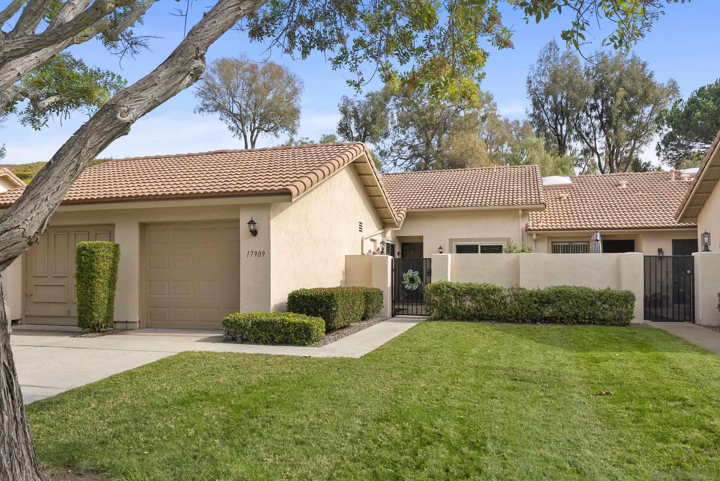 Photo #2: 250044671 Listing: Photo #2