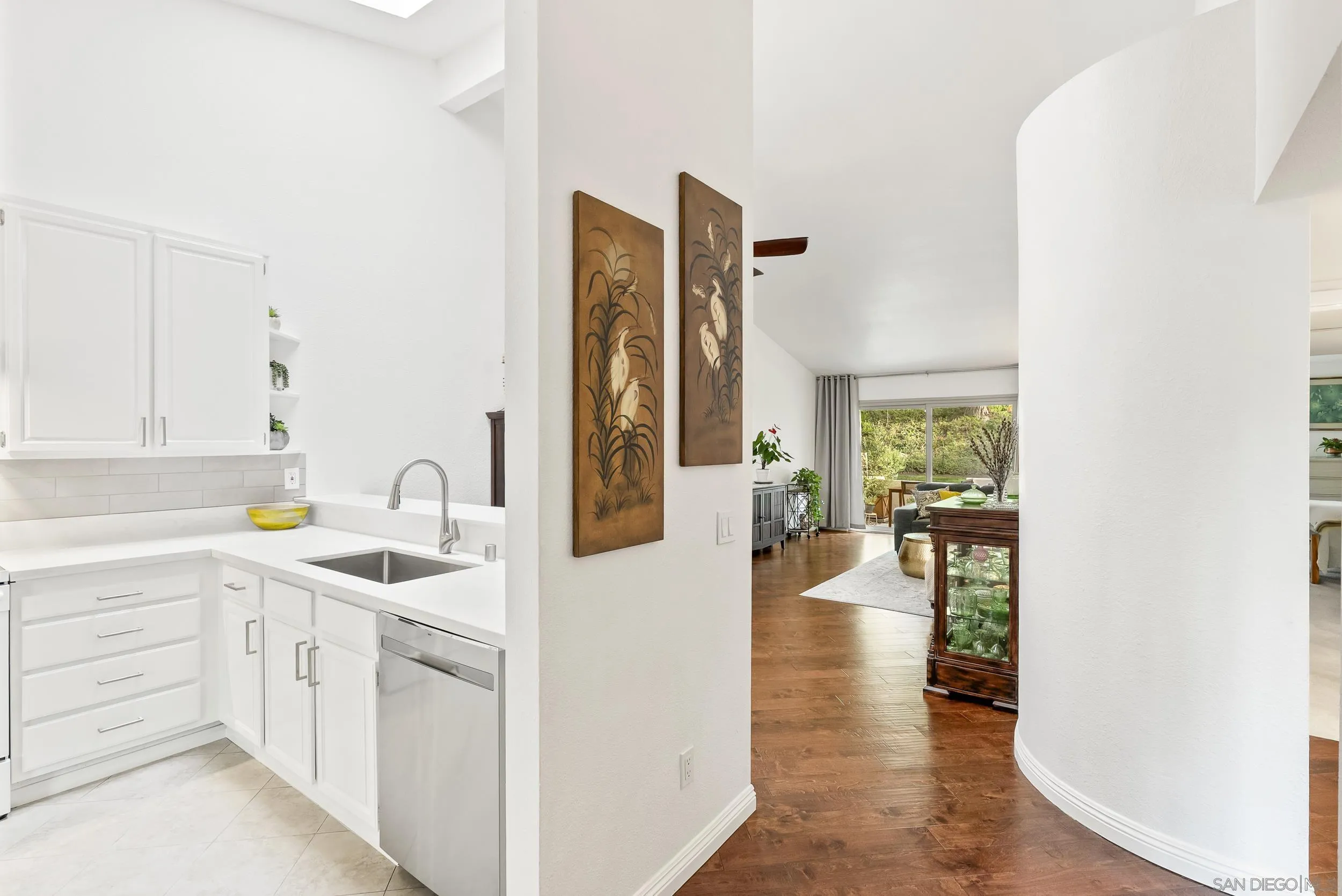 Photo #7: 250044671 Listing: Photo #7