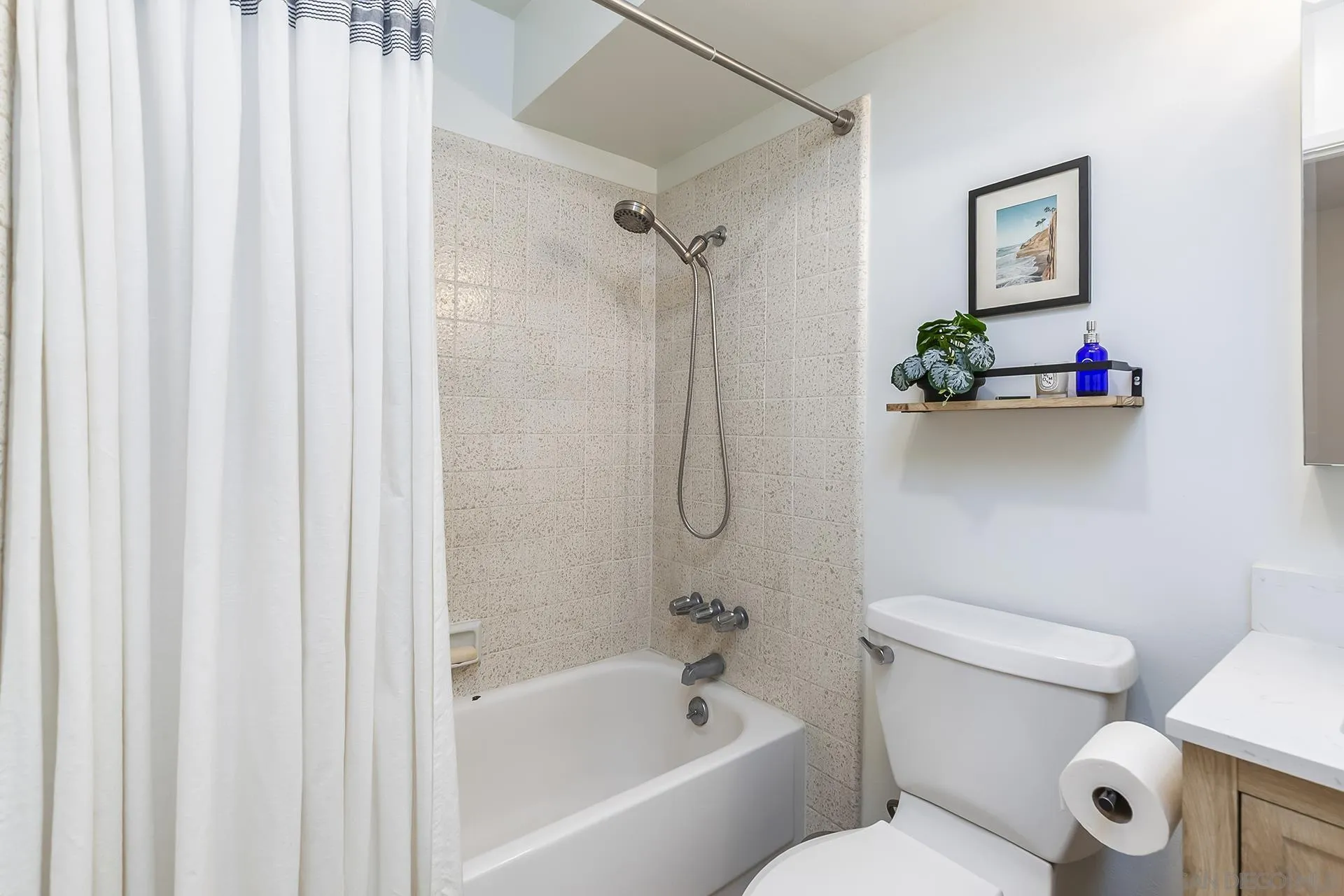 https://cdn.realtyfeed.com/cdn/127/250044681/6143846615db367b9d21f3d9cc50ac75.webp