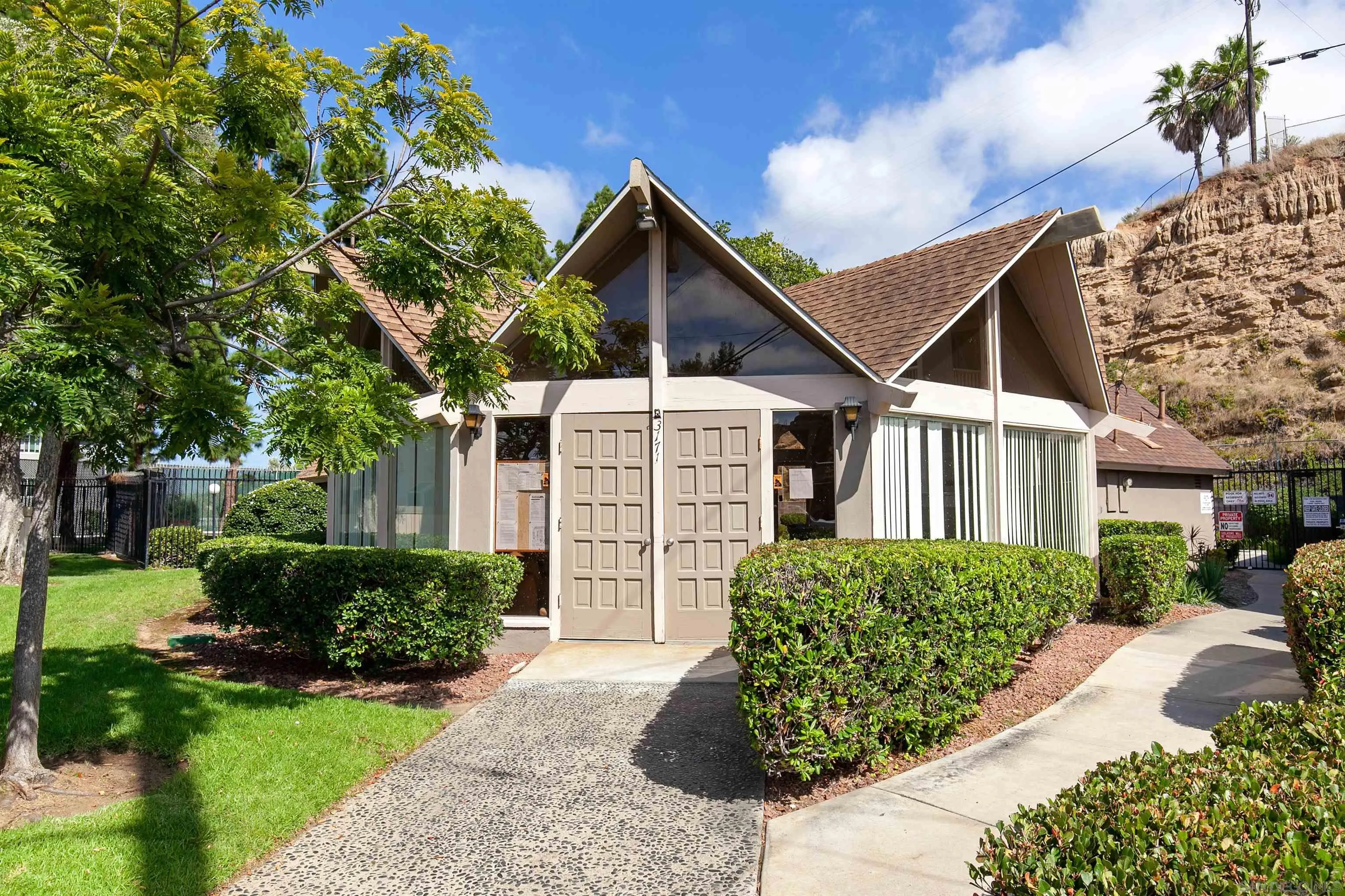 https://cdn.realtyfeed.com/cdn/127/250044681/aaaaa9072ab325af6e71c66cdf99b16a.webp
