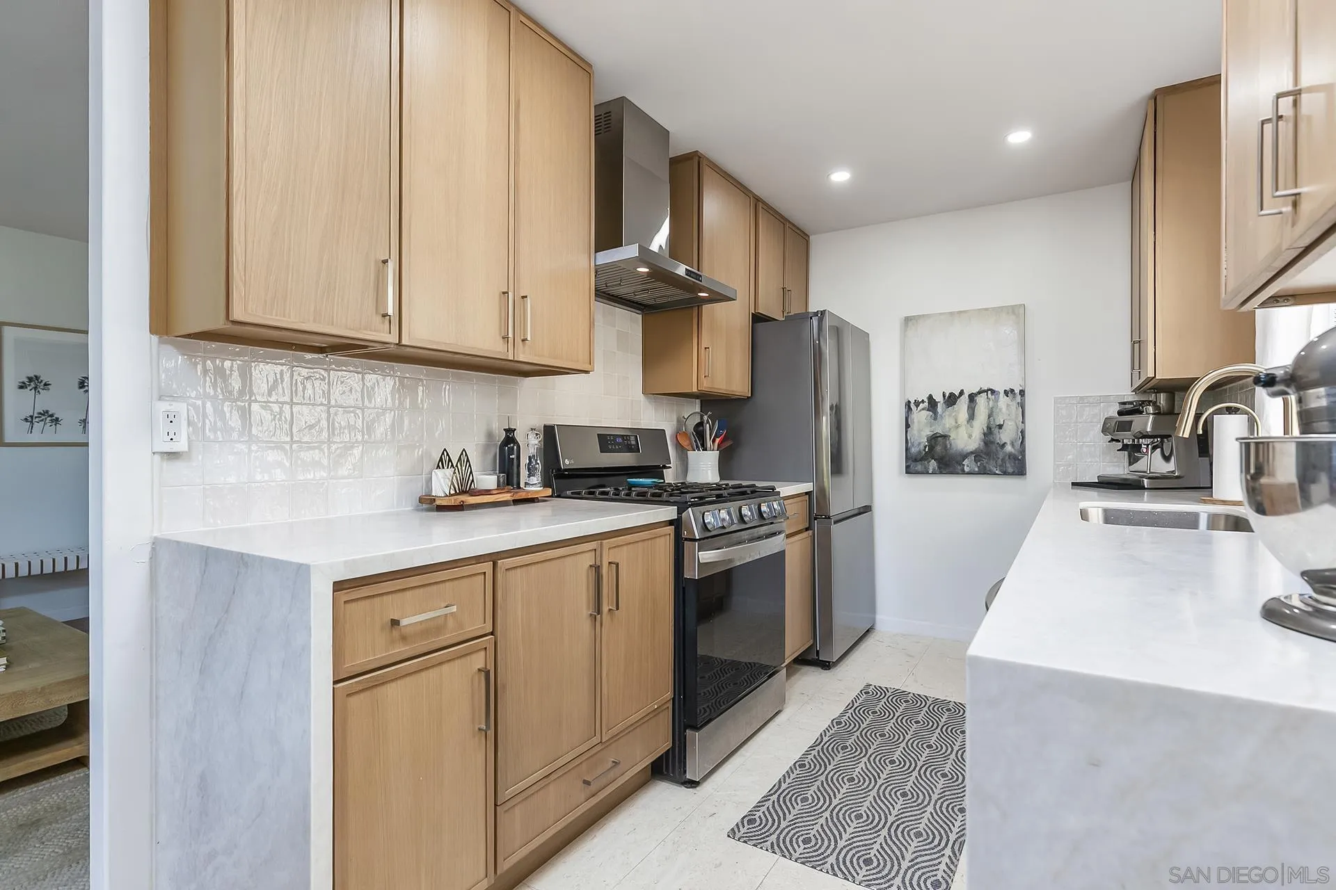 https://cdn.realtyfeed.com/cdn/127/250044681/d47667f12cab9b46105f808d2098b4a7.webp