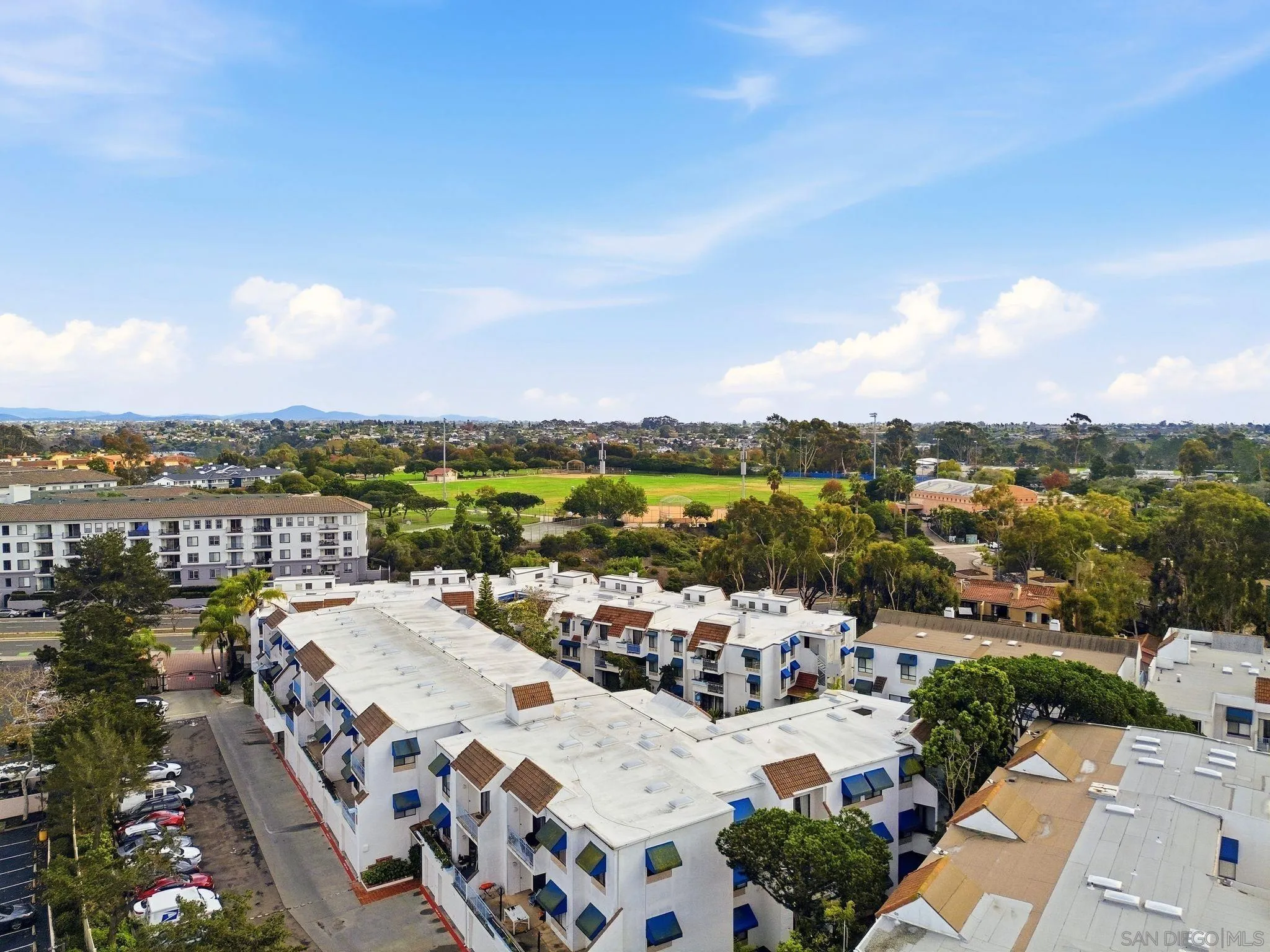 https://cdn.realtyfeed.com/cdn/127/250044692/4f71308fd59781829b277817a6d2f519.webp