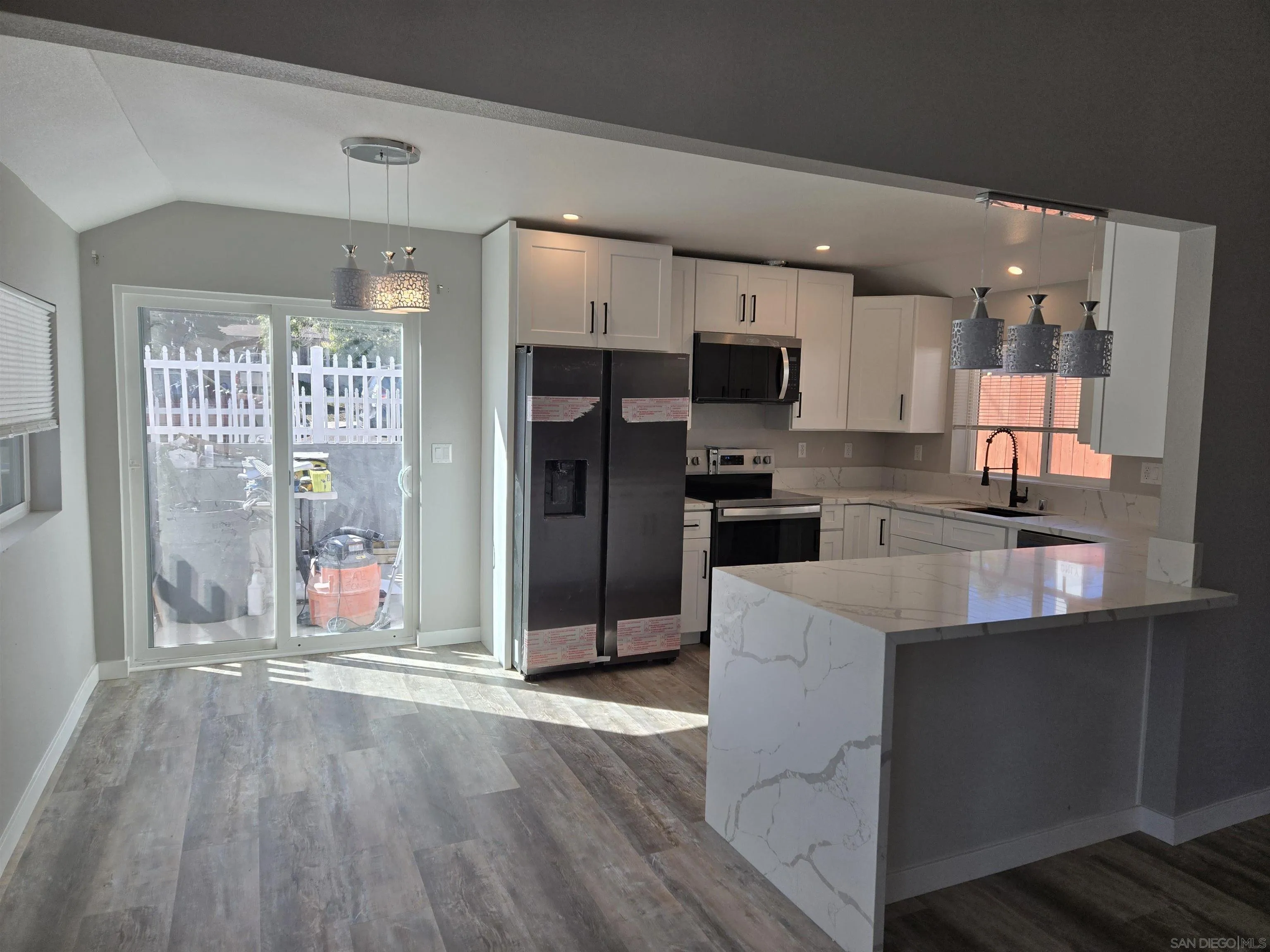 https://cdn.realtyfeed.com/cdn/127/250044706/20b4a285a50a5d56ac754e3ee1c5c39a.webp
