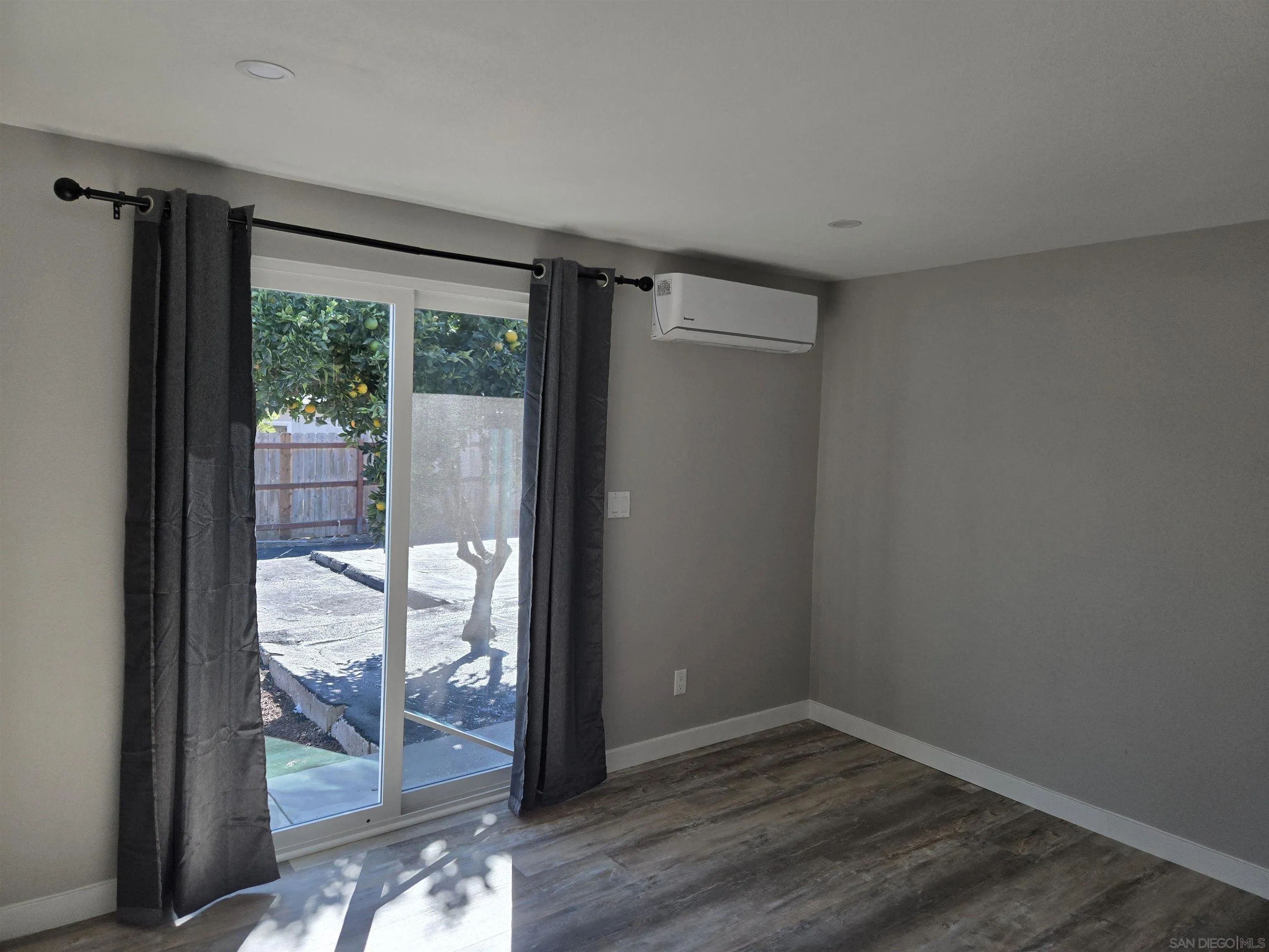 https://cdn.realtyfeed.com/cdn/127/250044706/83998d0d068a0d98befe1f66d7043d69.webp