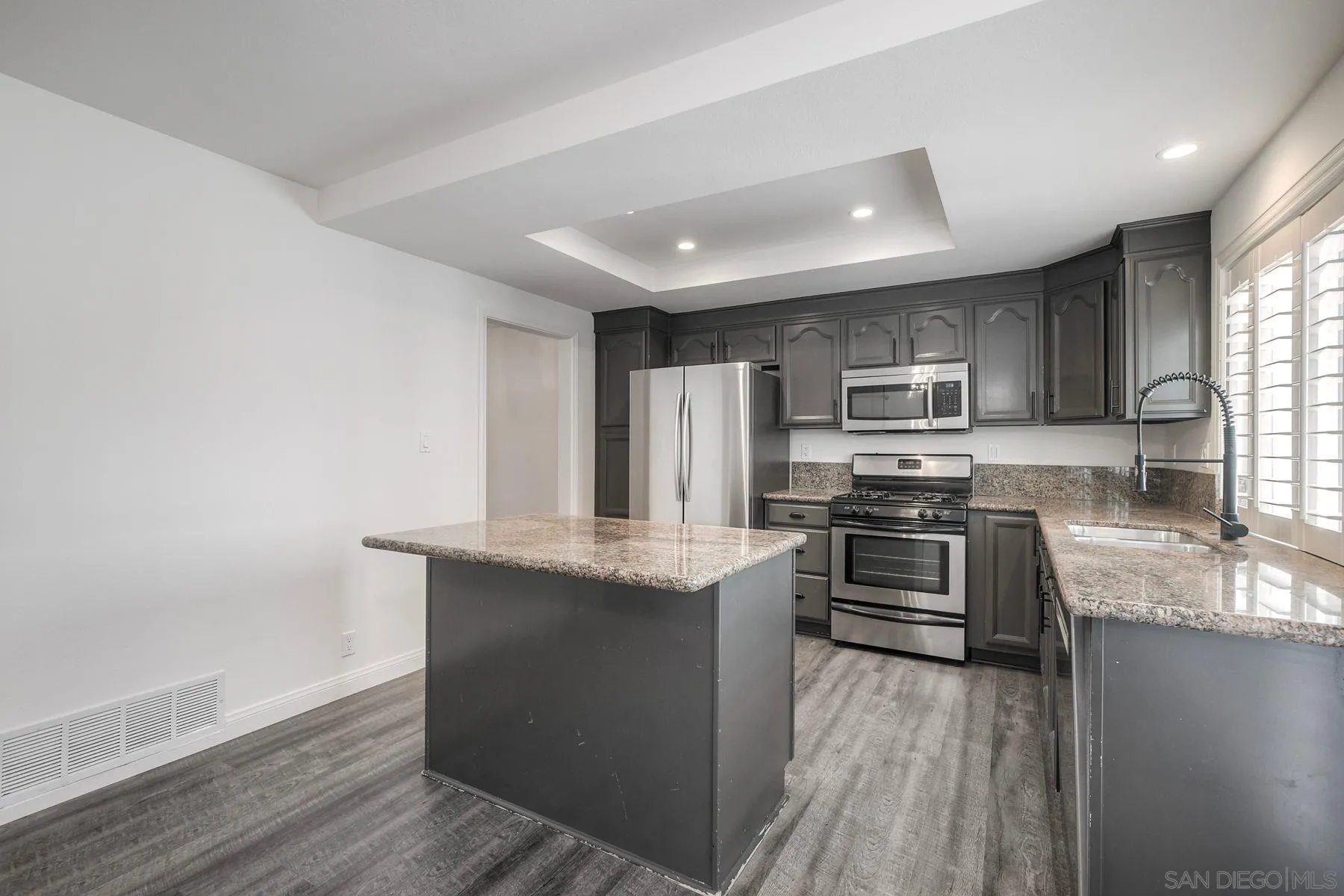 Photo #12: 250044712 Listing: Photo #12