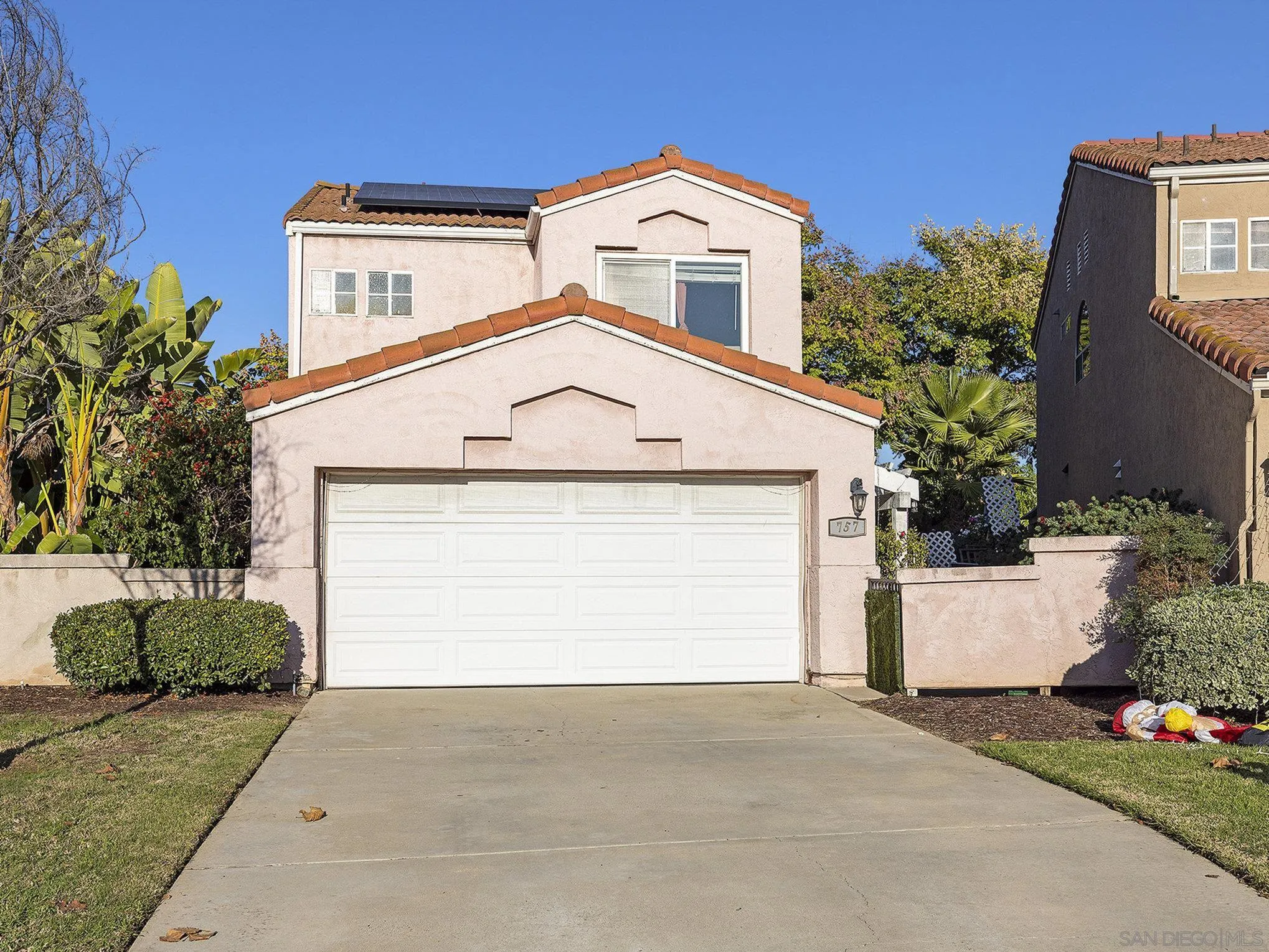 https://cdn.realtyfeed.com/cdn/127/250044723/260fafd08b1290e69d9ac2352adab047.webp