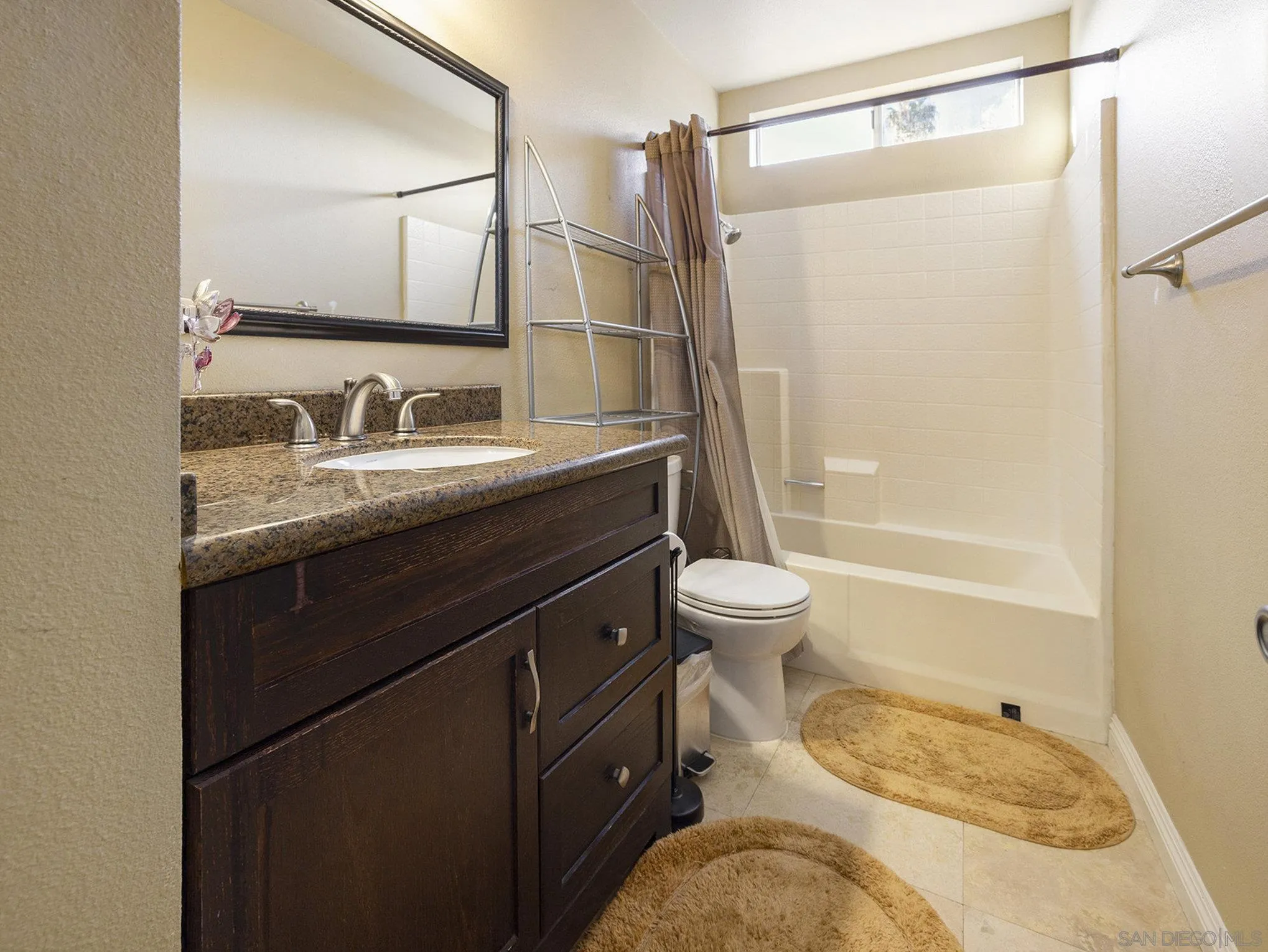 https://cdn.realtyfeed.com/cdn/127/250044723/c1af0ff6786c401a88600b13c4c1e71c.webp