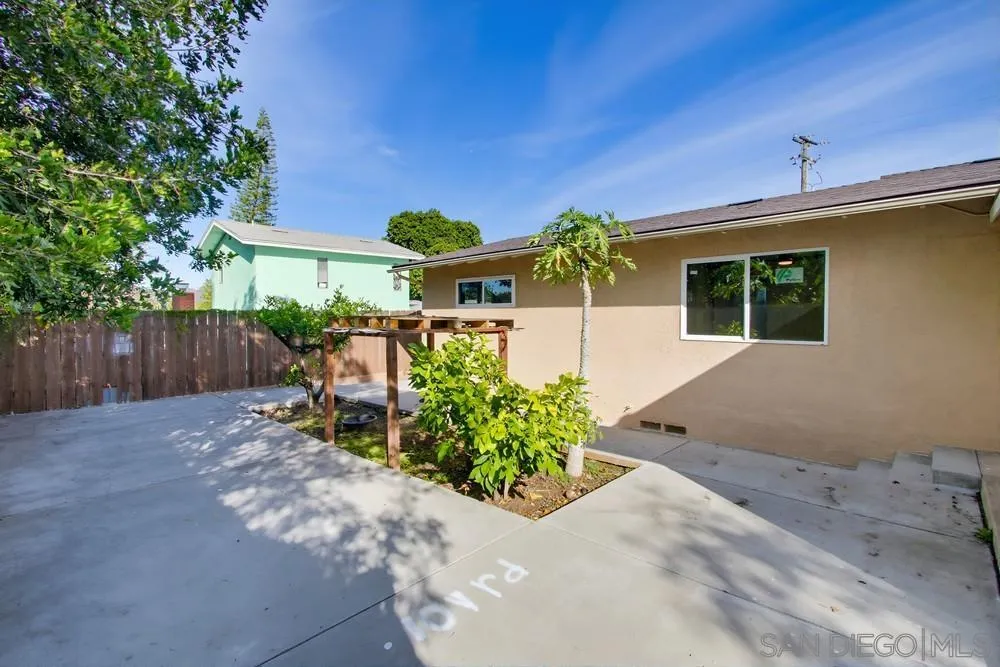 https://cdn.realtyfeed.com/cdn/127/250044726/182dd1922071ff57e62b132b38374874.webp