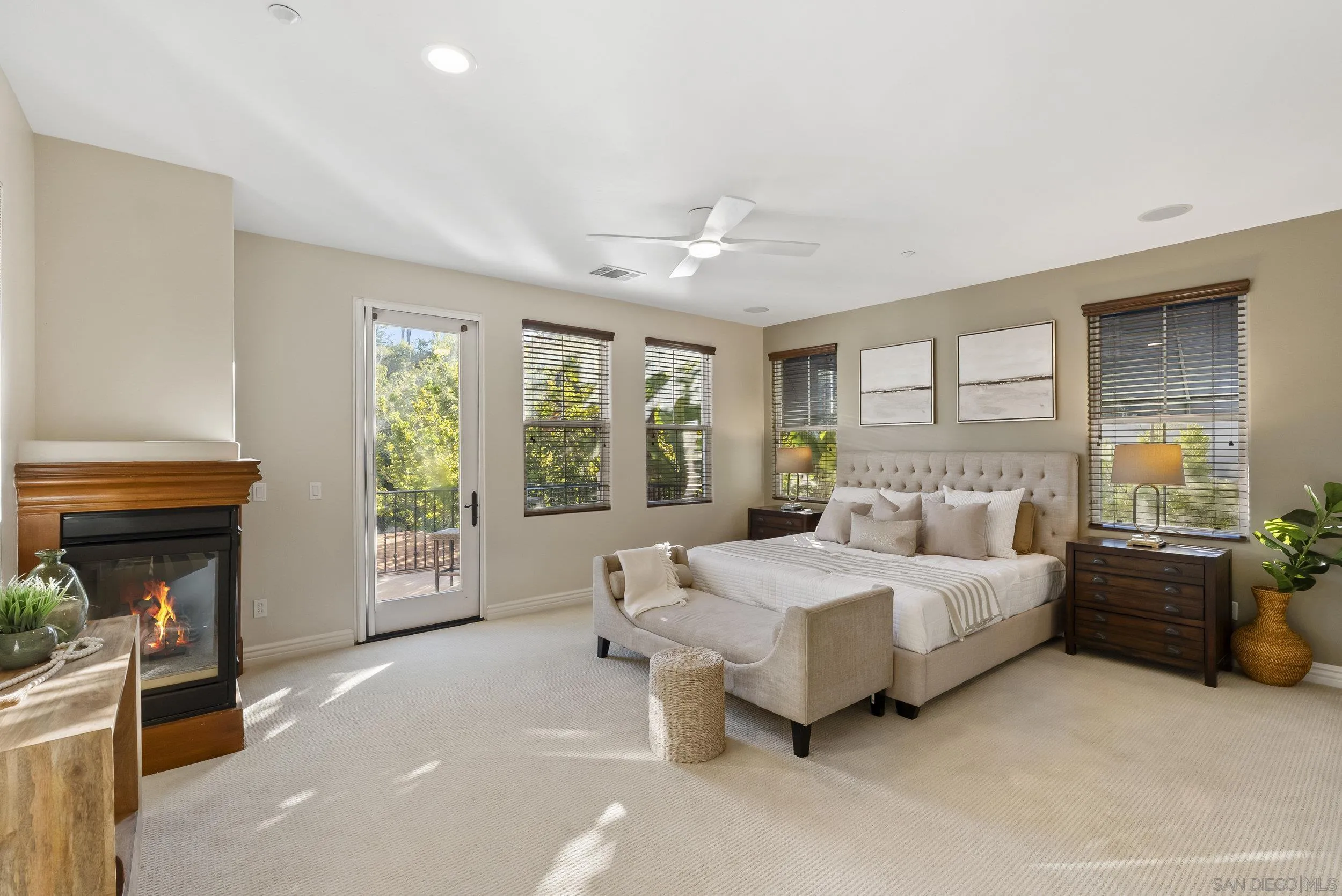 https://cdn.realtyfeed.com/cdn/127/250044744/b27d6d70236d6669f22e85383587b20a.webp