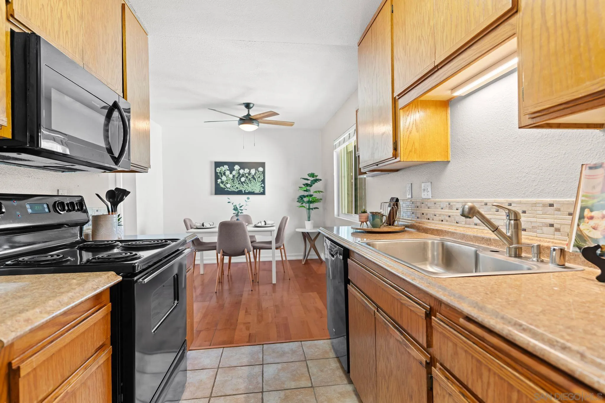 Photo #7: 250044752 Listing: Photo #7