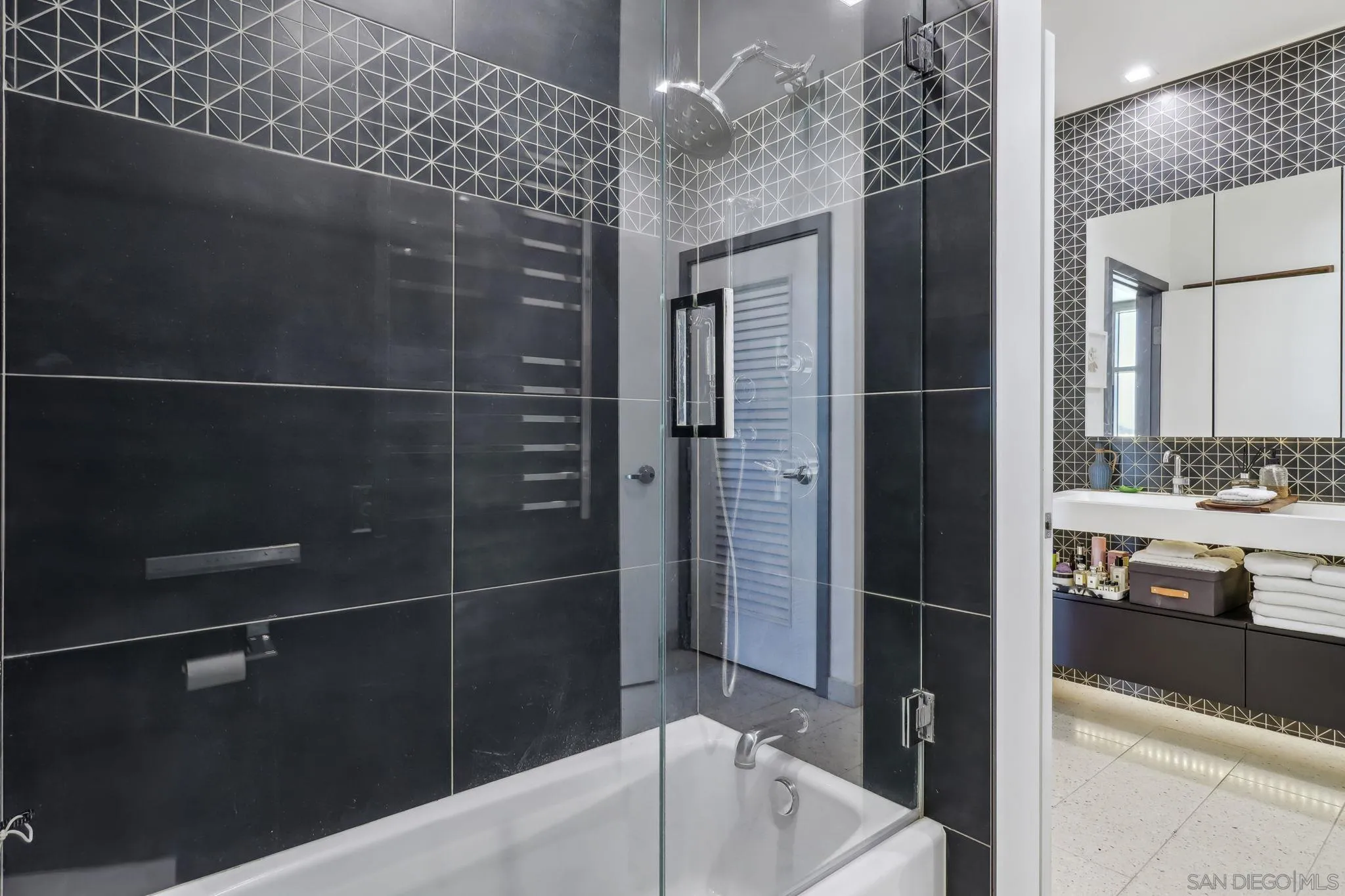 Photo #26: 250044757 Listing: Photo #26