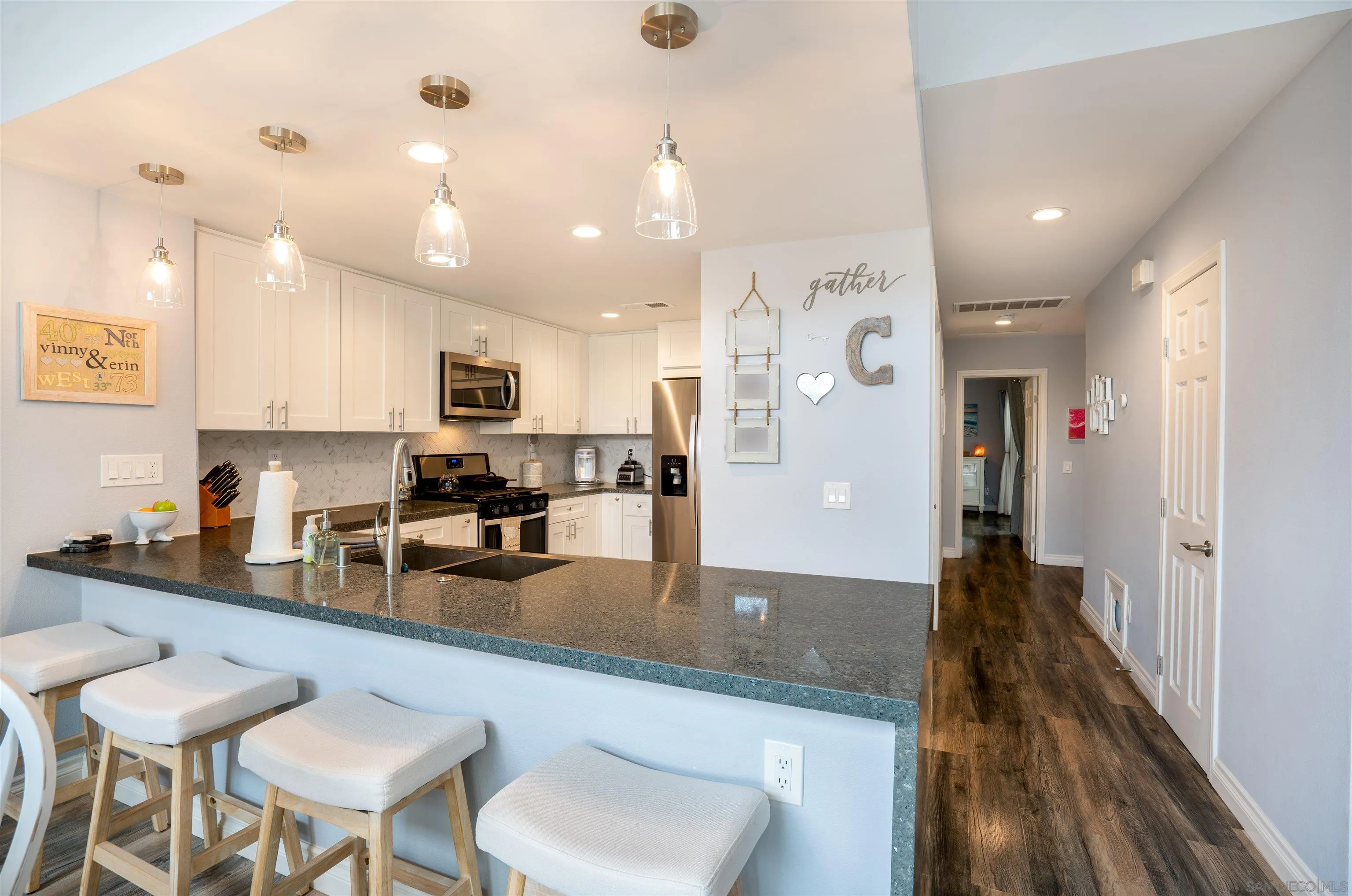 Photo #4: 250044761 Listing: Photo #4