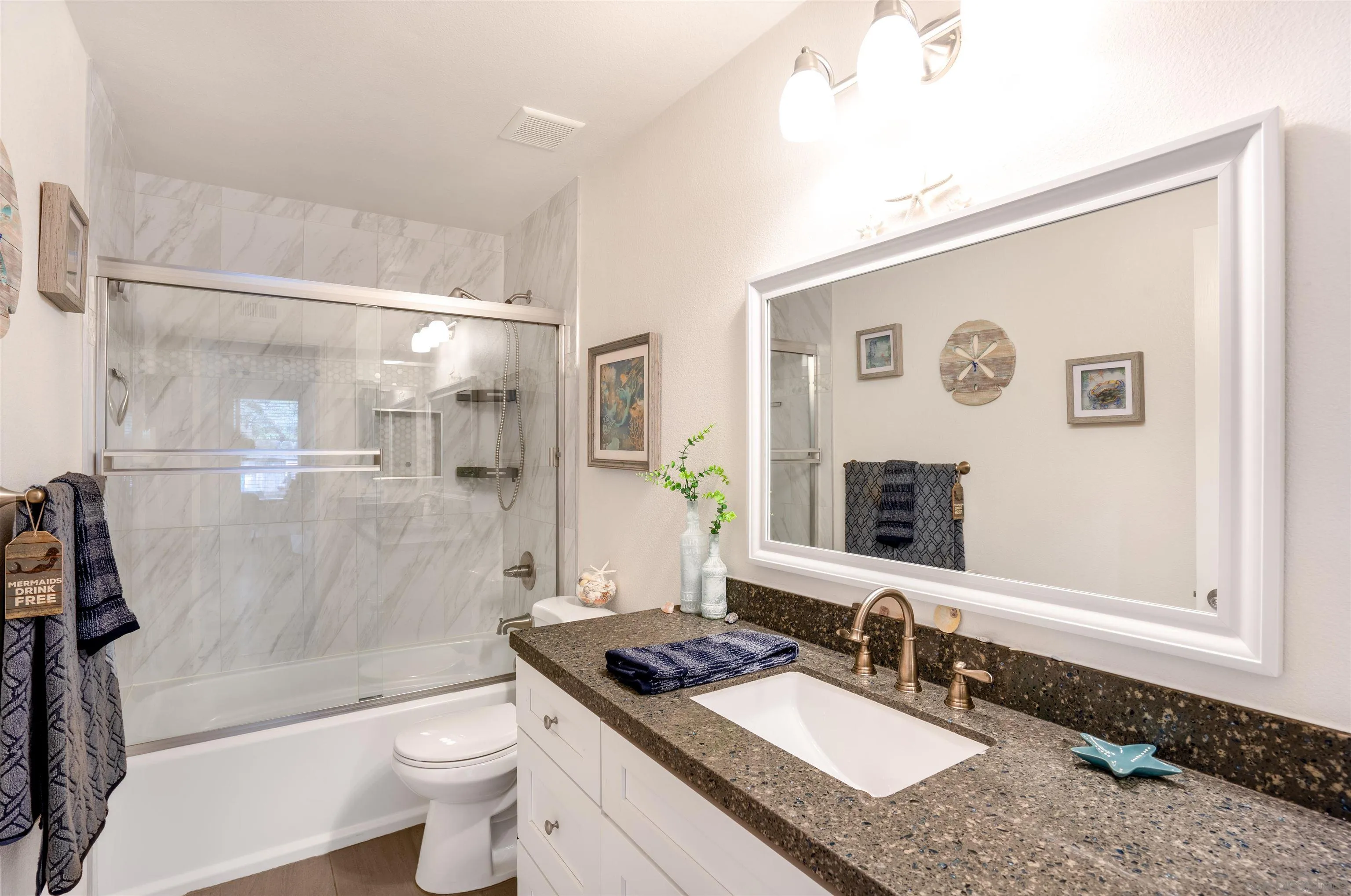 Photo #17: 250044761 Listing: Photo #17