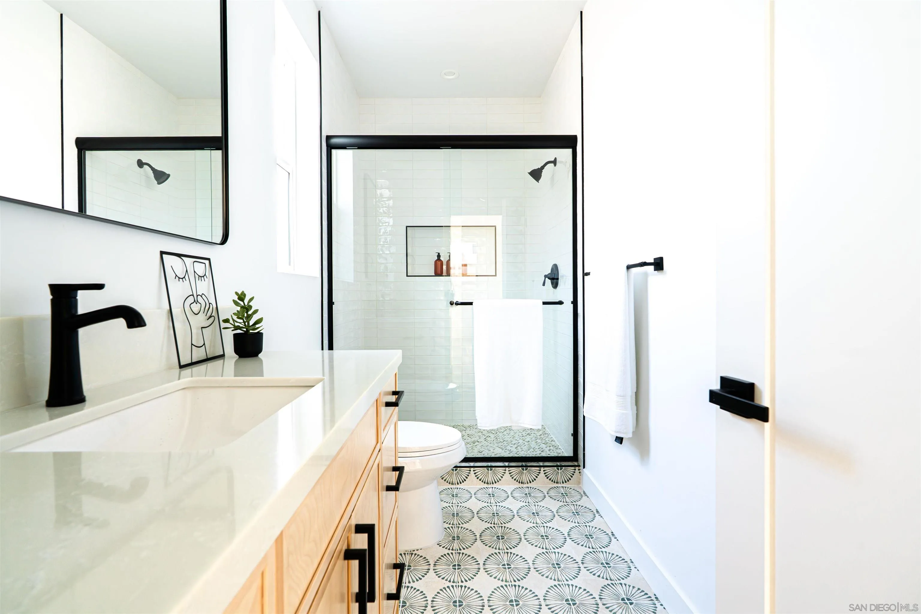 https://cdn.realtyfeed.com/cdn/127/250044763/e9ecc542369714891412ac947405e5f3.webp