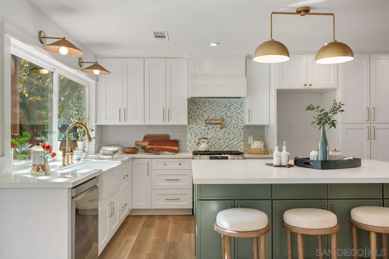 https://cdn.realtyfeed.com/cdn/127/250044768/4707c0446b8c7a7d162feacc75547312.webp