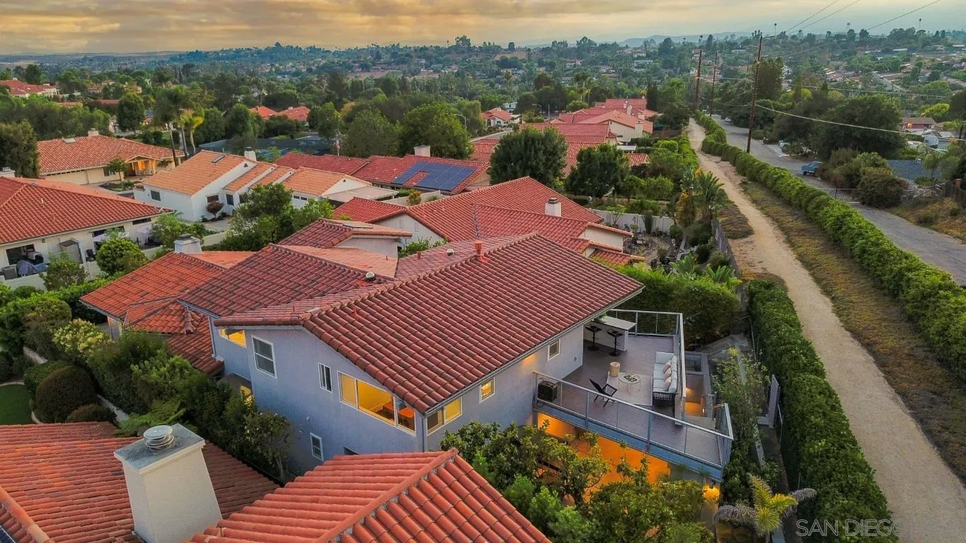 https://cdn.realtyfeed.com/cdn/127/250044775/25f31480b06fed5320ba4742b89093c0.webp