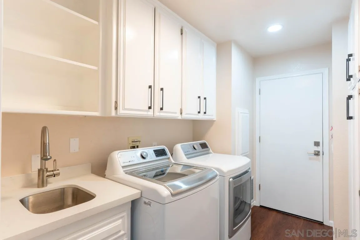 https://cdn.realtyfeed.com/cdn/127/250044775/741fab6120bb62847451f502f5b88d5b.webp