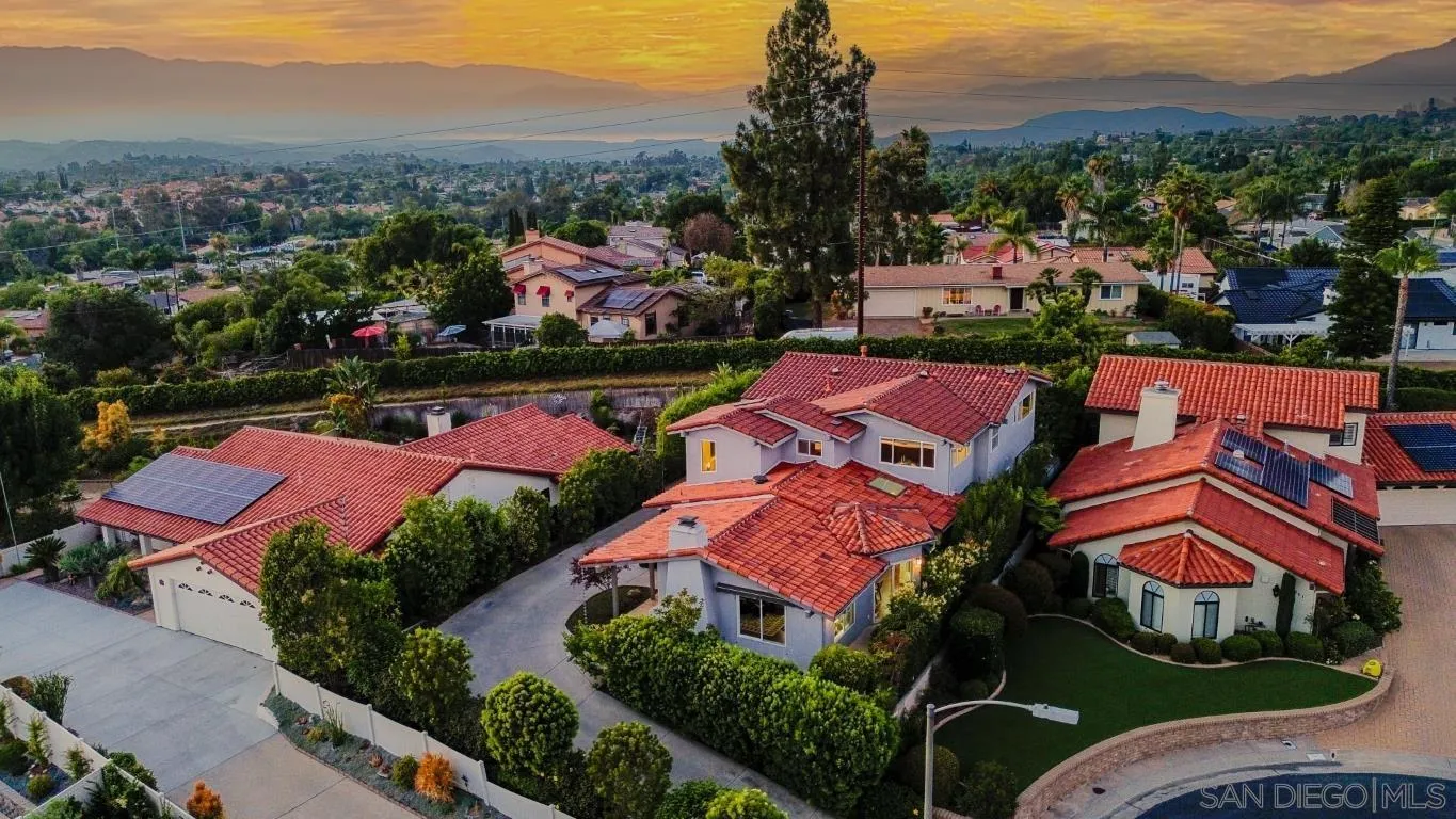 https://cdn.realtyfeed.com/cdn/127/250044775/dc3c7764cc8731f02018c8314921a7cf.webp