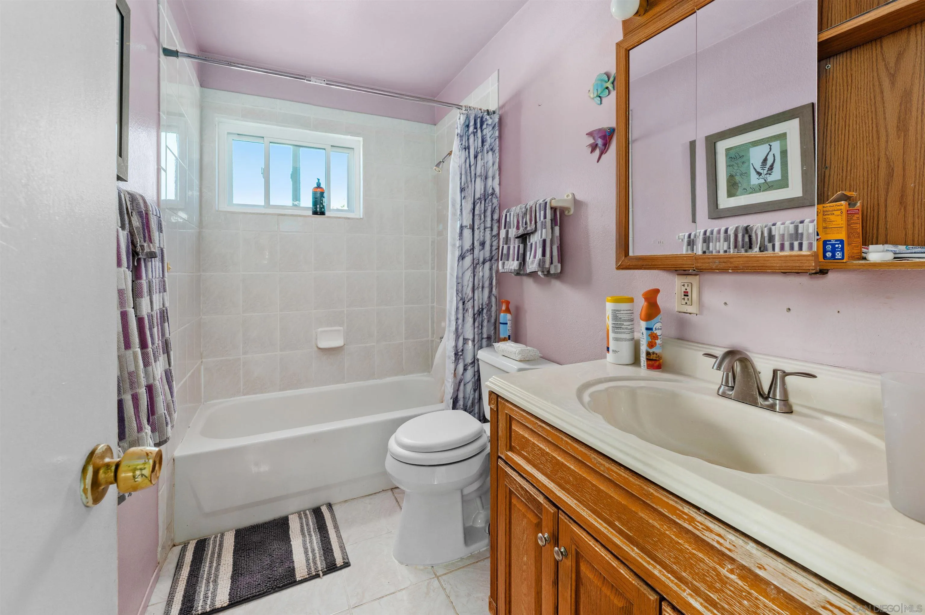 https://cdn.realtyfeed.com/cdn/127/250044781/357f16f489de29ffe835d91484518361.webp